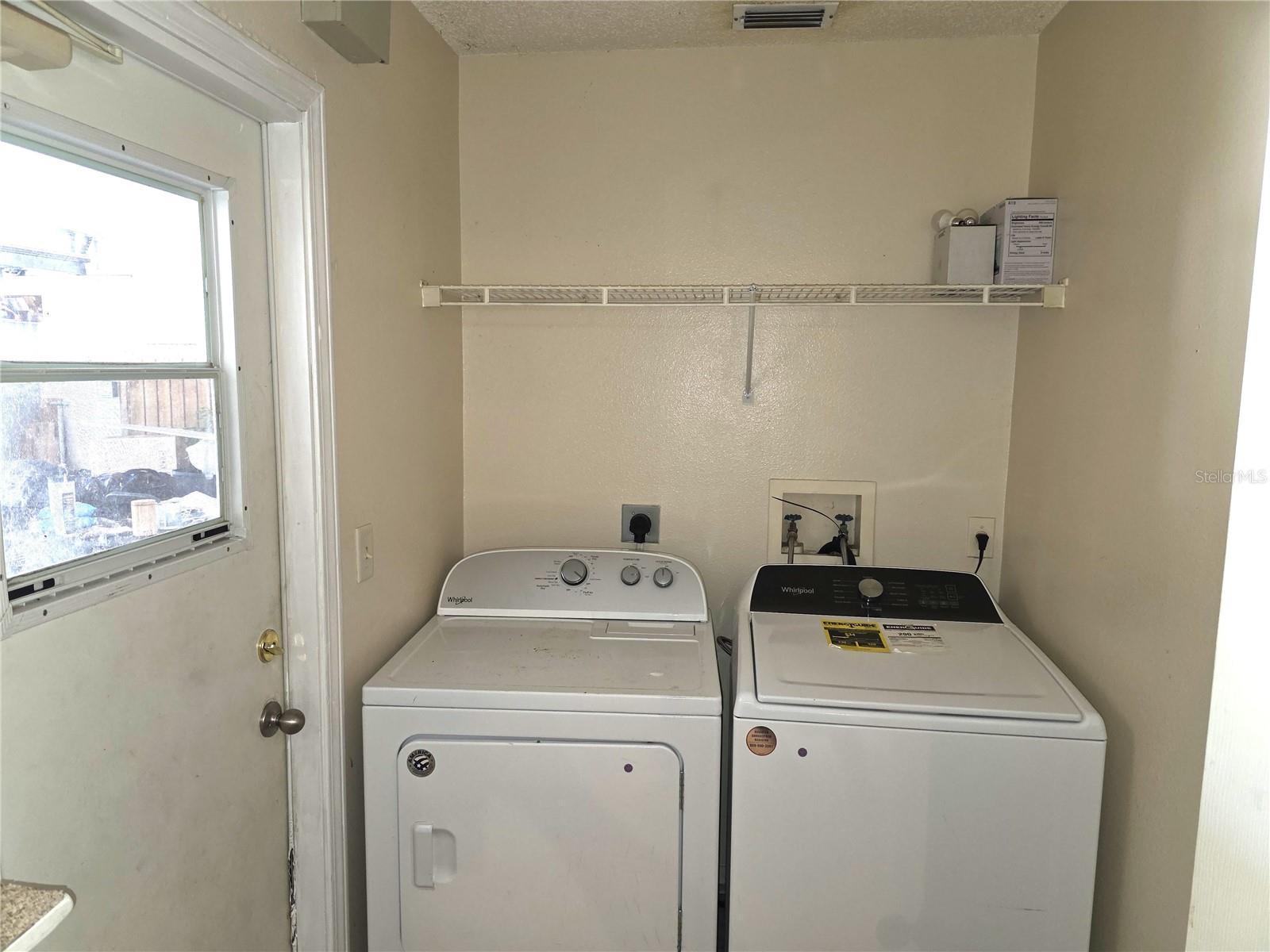 DELTONA LAKES UN 43 - Residential