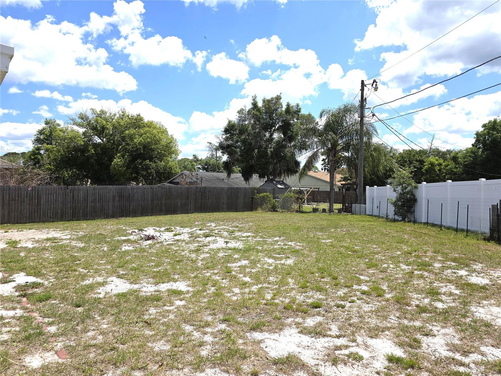 DELTONA LAKES UN 43 - Residential