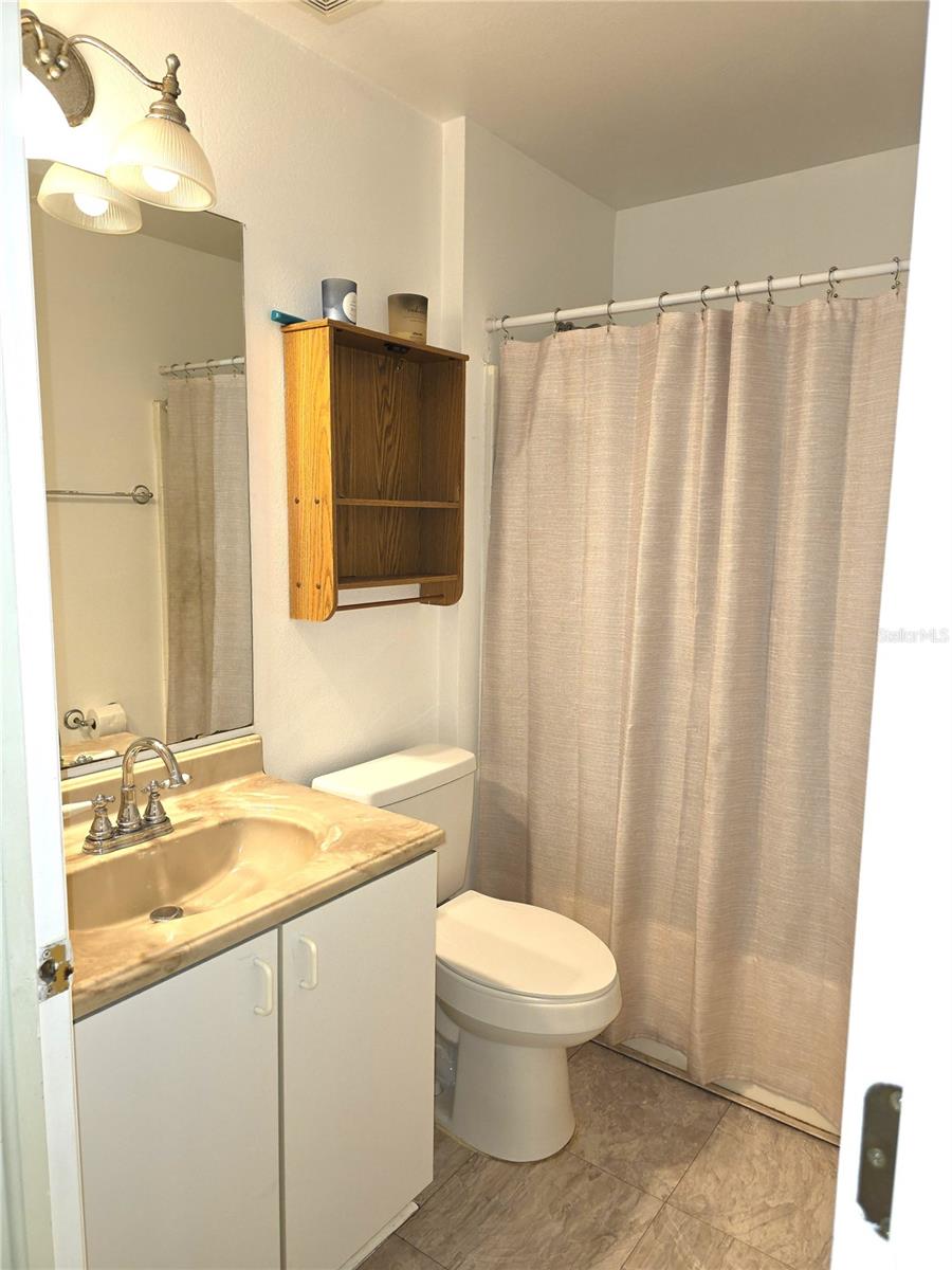 DELTONA LAKES UN 43 - Residential