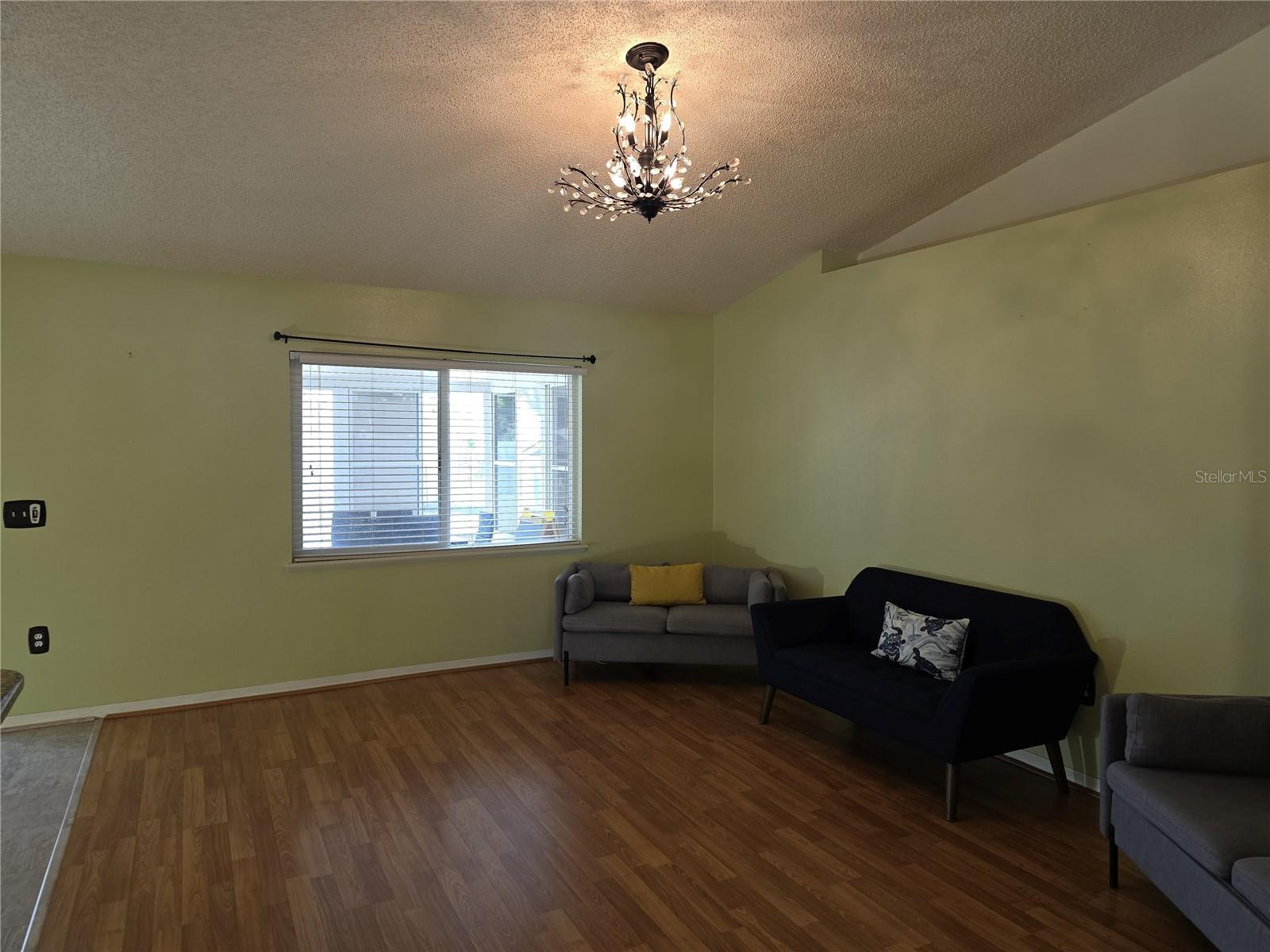 DELTONA LAKES UN 43 - Residential