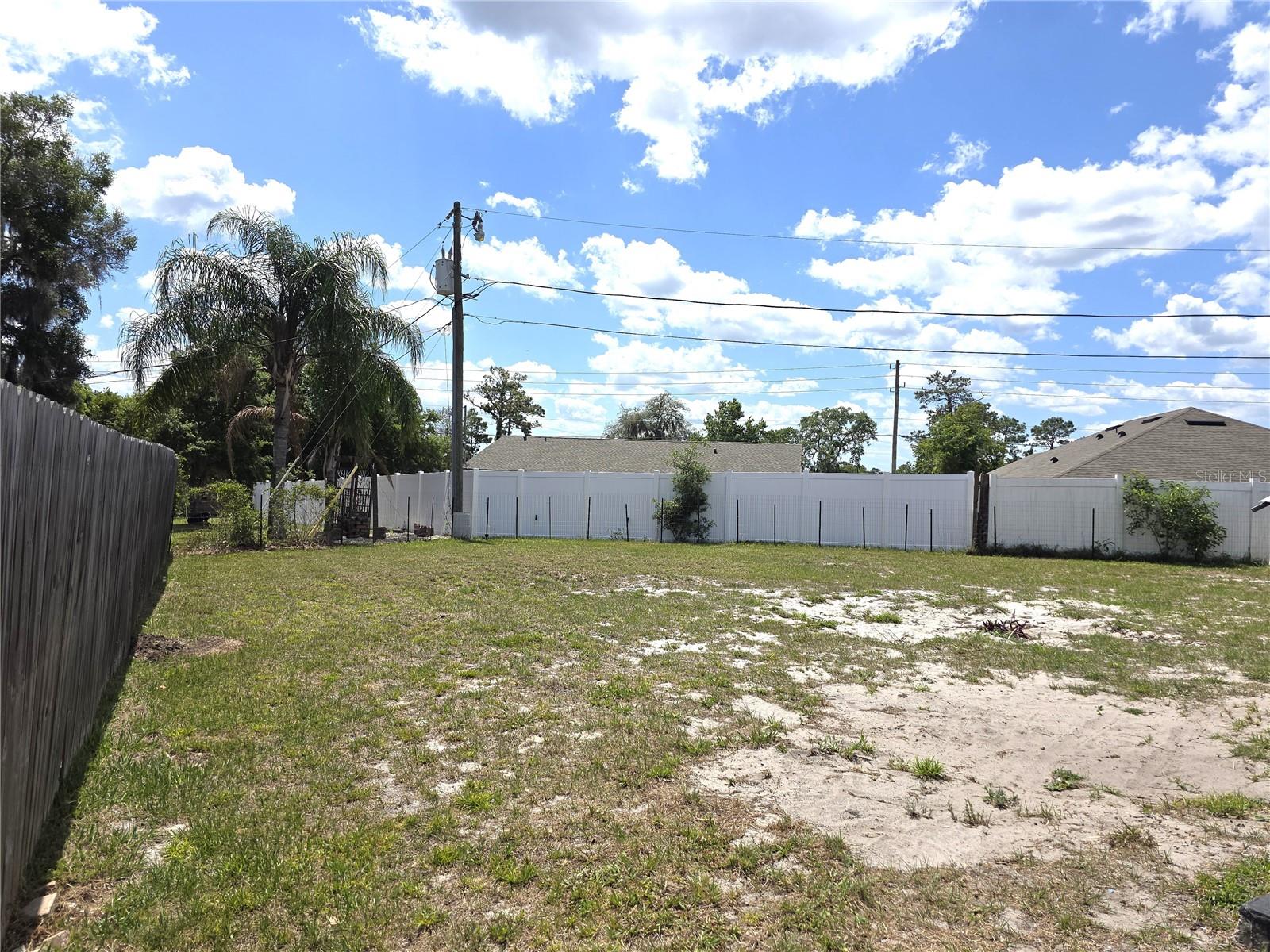 DELTONA LAKES UN 43 - Residential