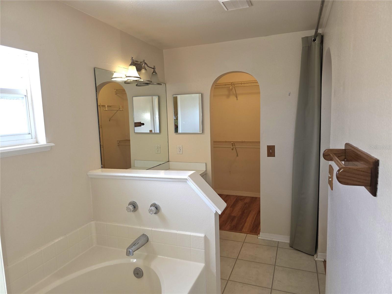 DELTONA LAKES UN 43 - Residential