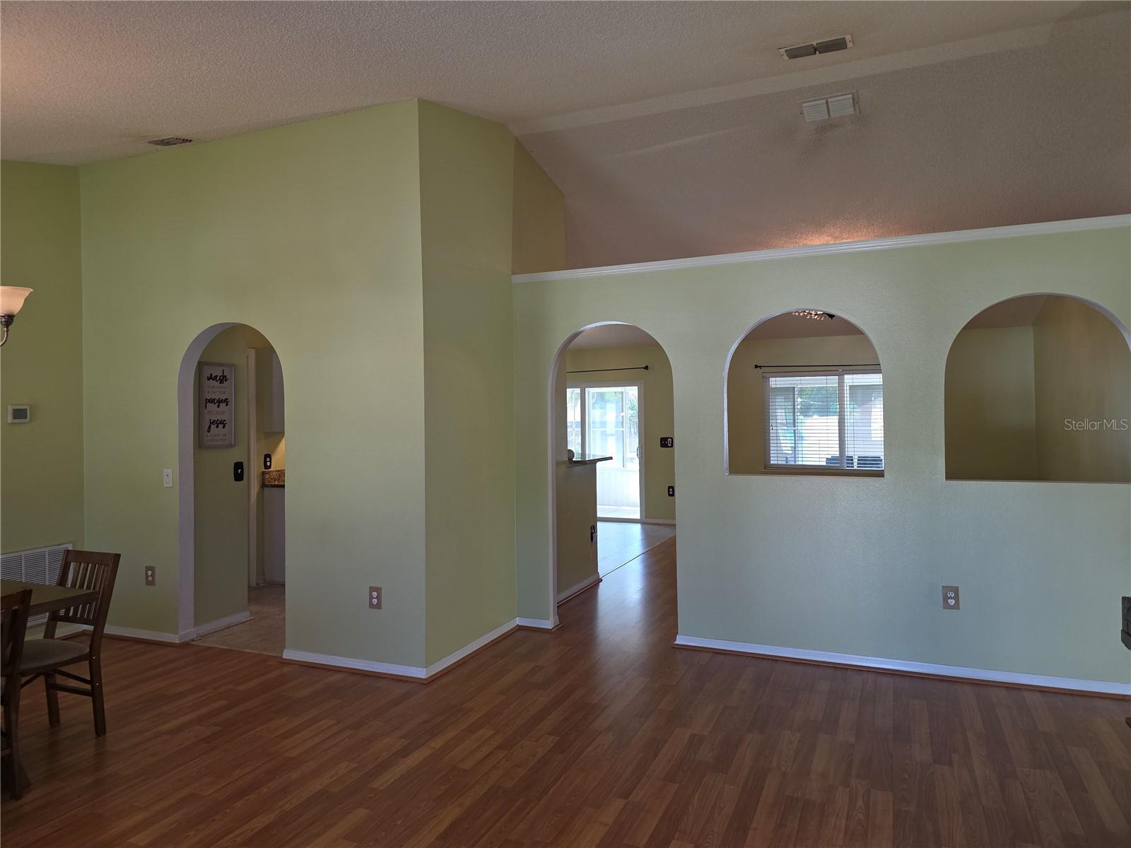 DELTONA LAKES UN 43 - Residential