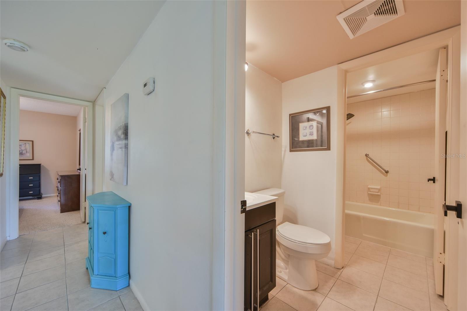 LIVE OAK VILLAGE CONDO - Residential