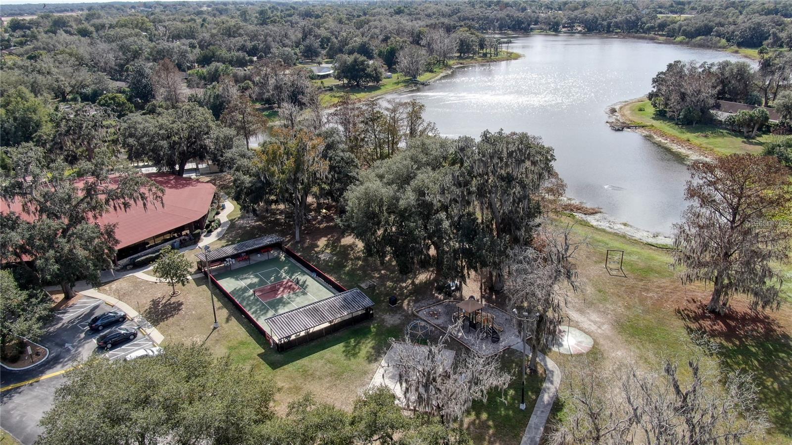 LIVE OAK VILLAGE CONDO - Residential