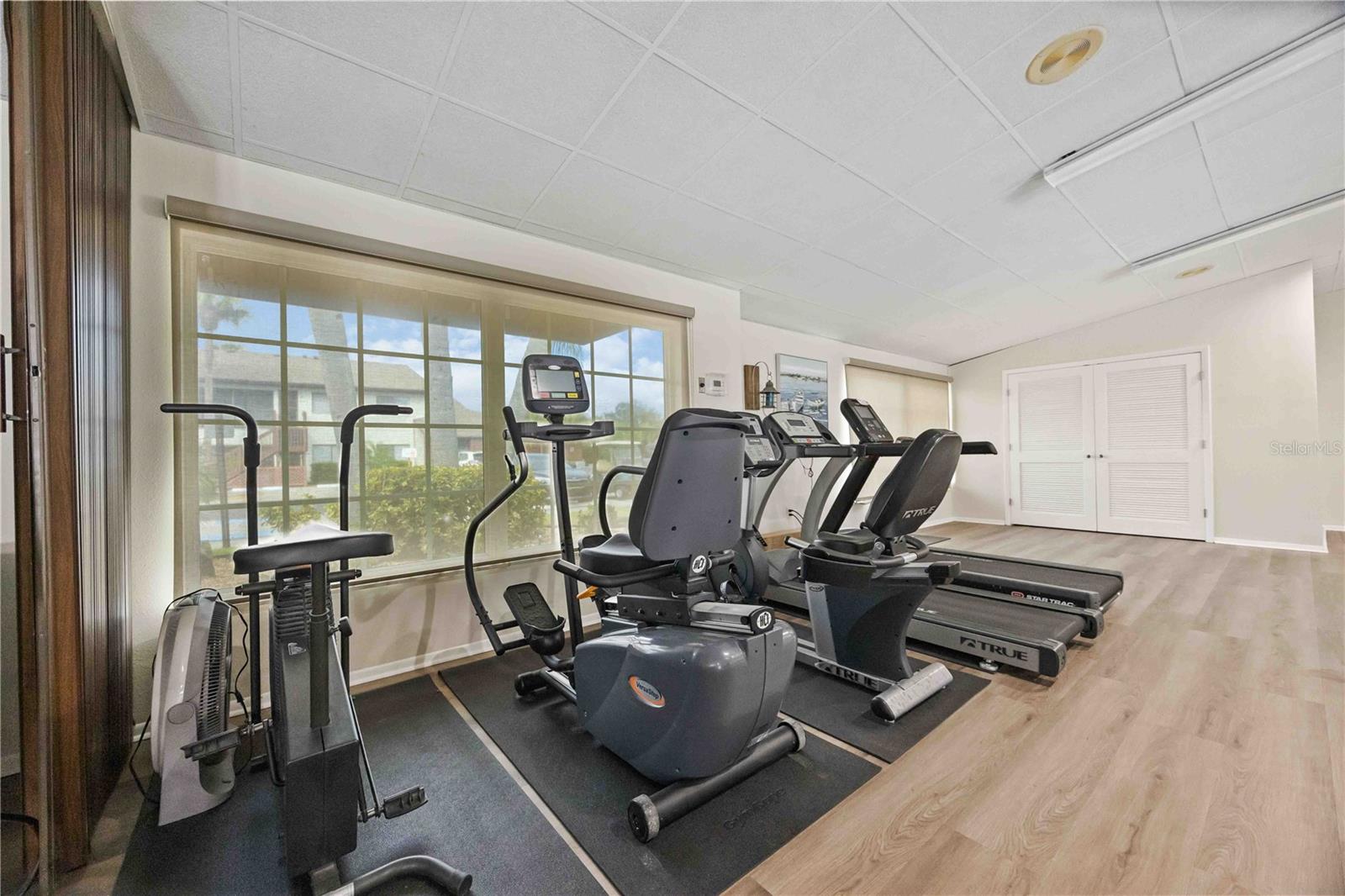 COUNTRY VILLAGE SEC 11 - Residential