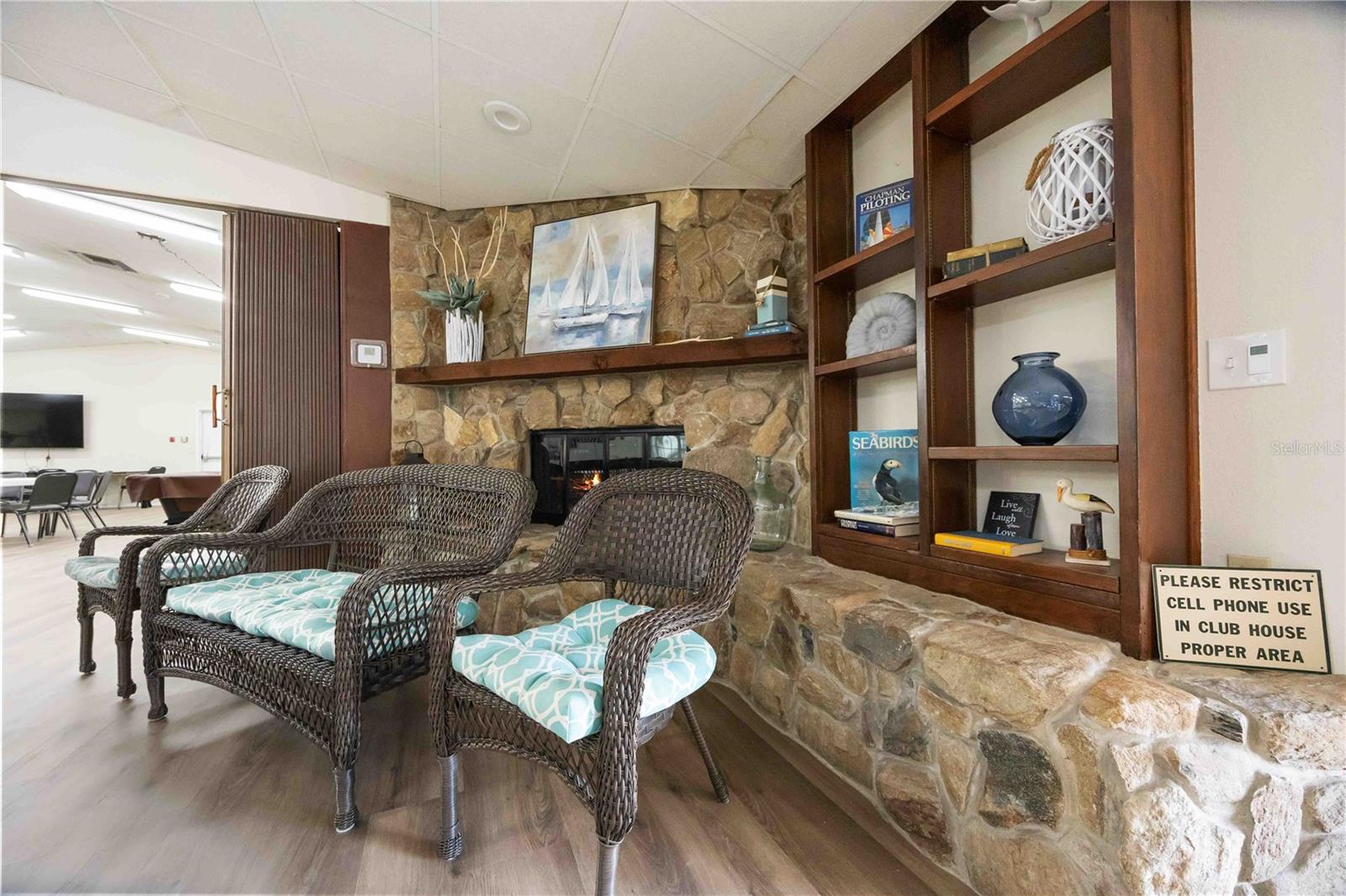 COUNTRY VILLAGE SEC 11 - Residential