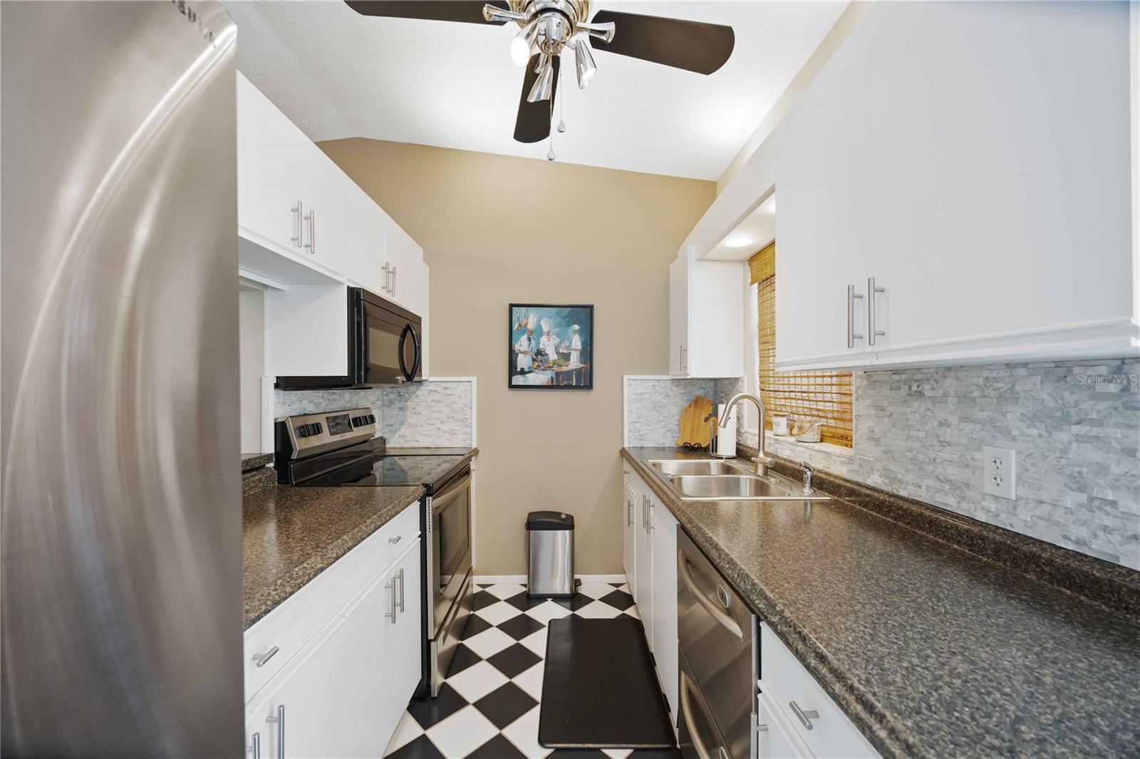 COUNTRY VILLAGE SEC 11 - Residential