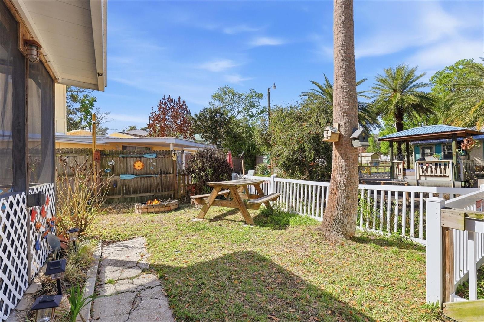 WEEKI WACHEE GARDENS - Residential