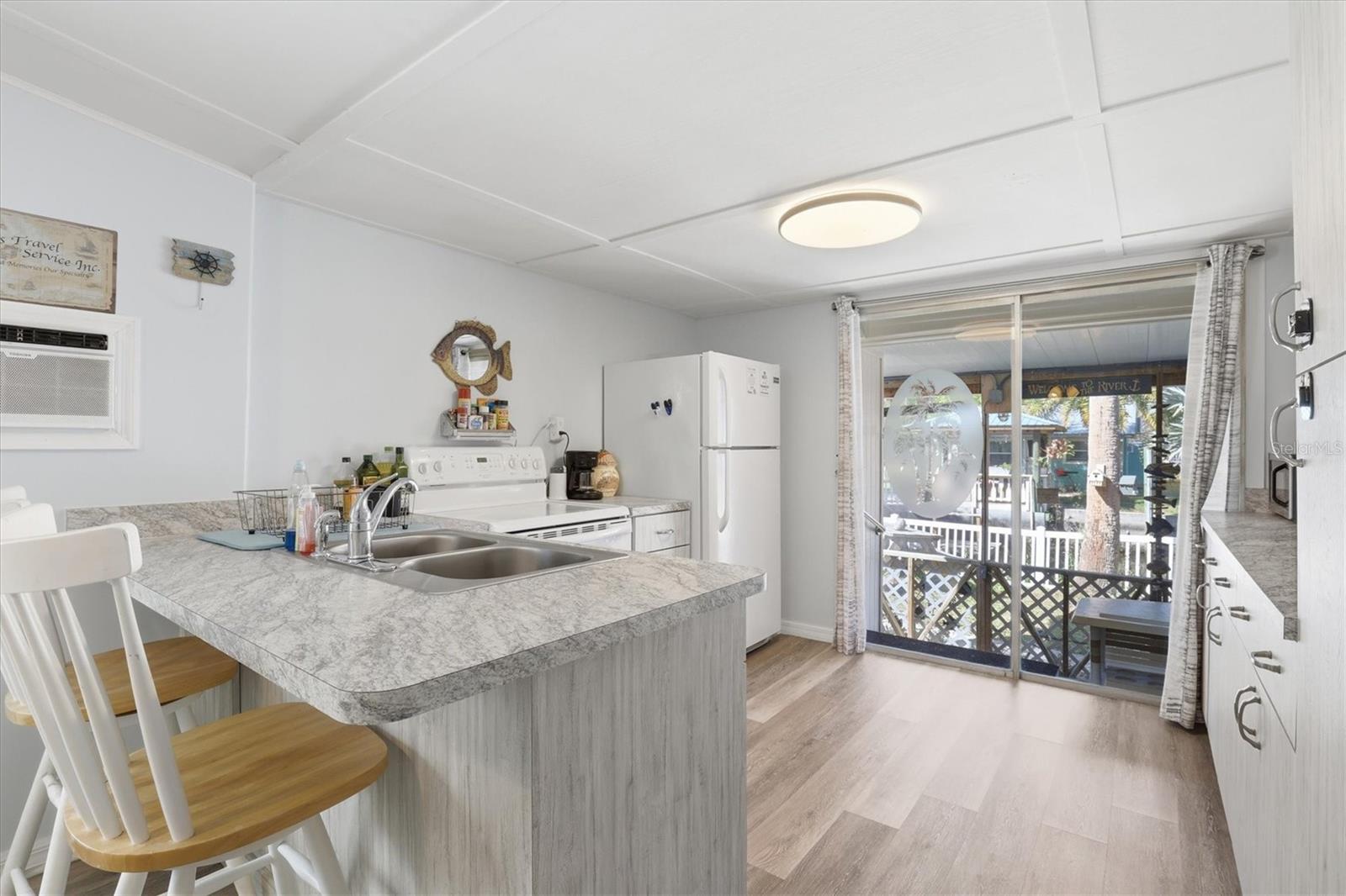 WEEKI WACHEE GARDENS - Residential