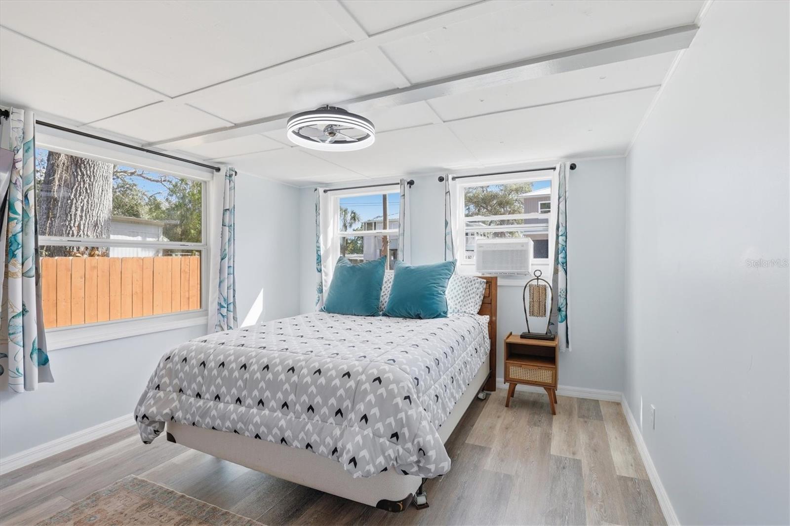 WEEKI WACHEE GARDENS - Residential