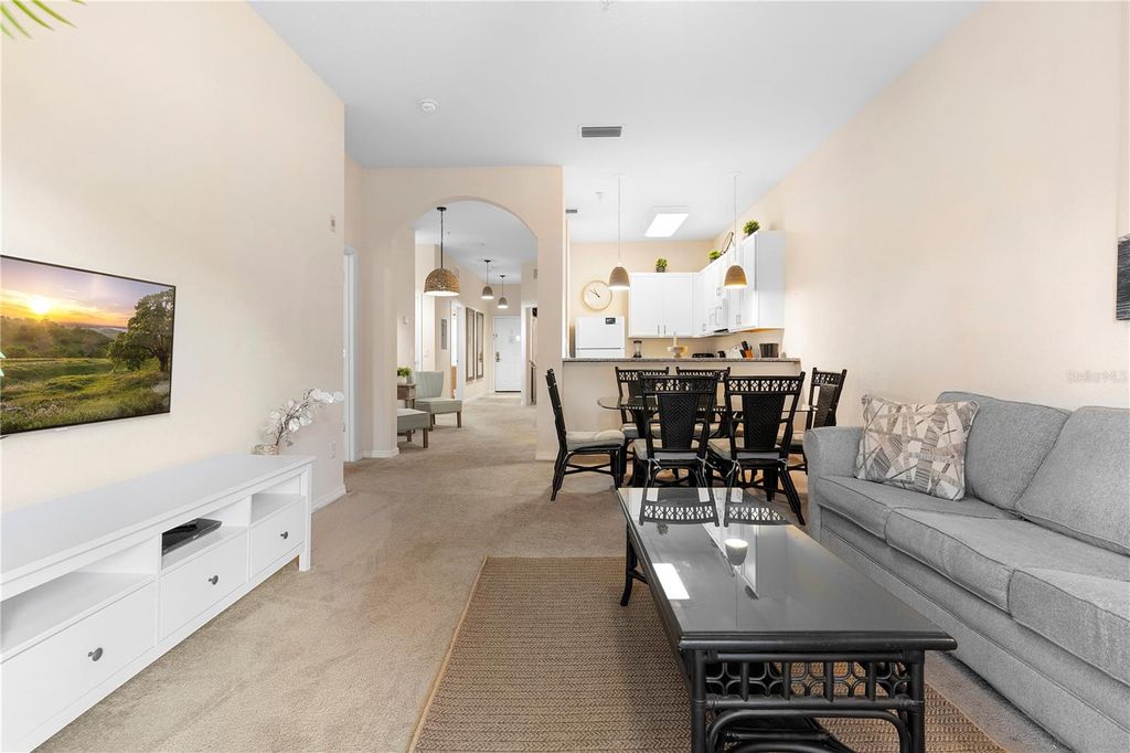 Photo of 607 Gran Bahama Boulevard #B29/U607, Davenport, FL 33897 (MLS # S5126860)