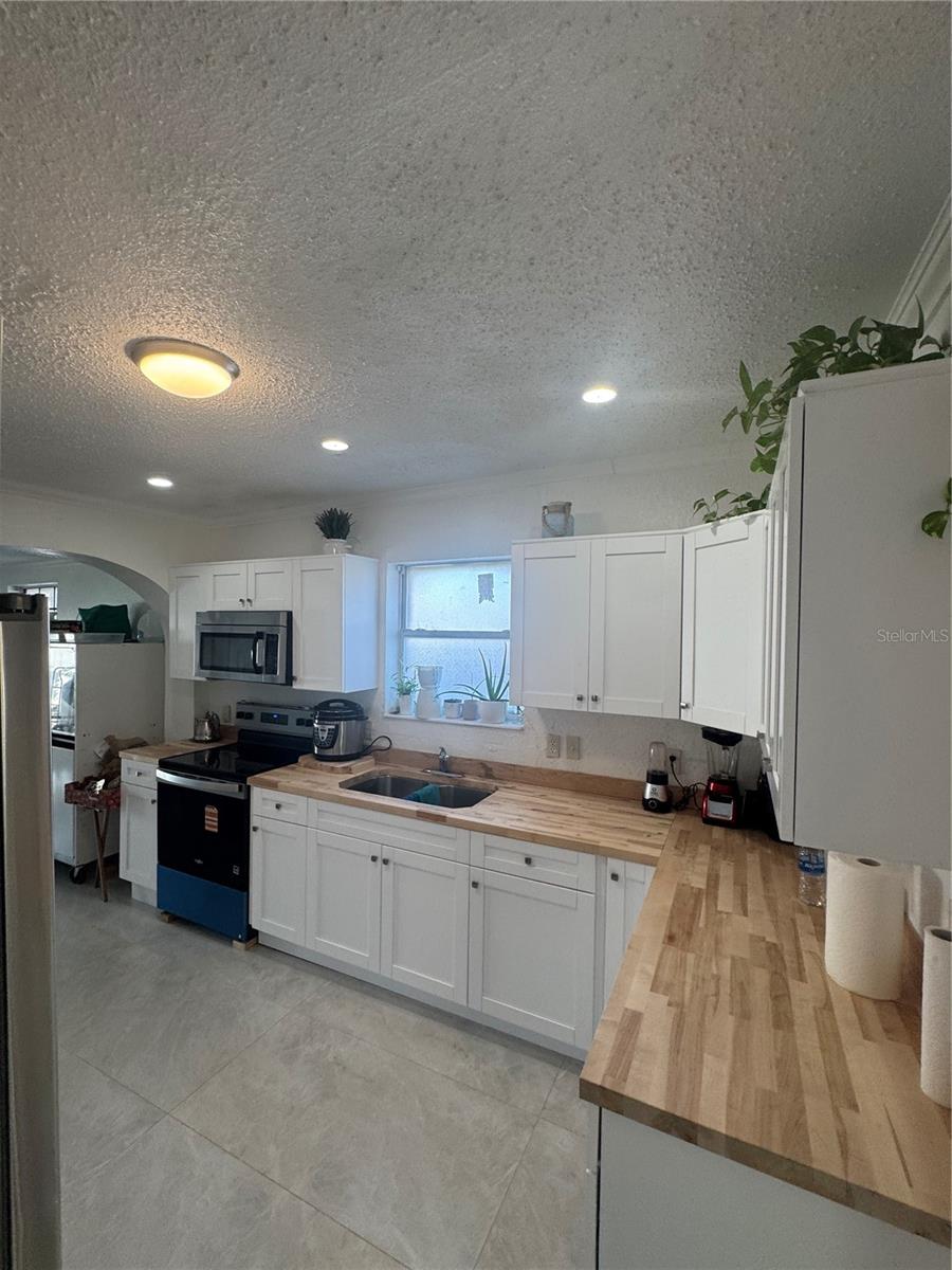 HOLLIDAY VILLAGE SEC 1 - Residential