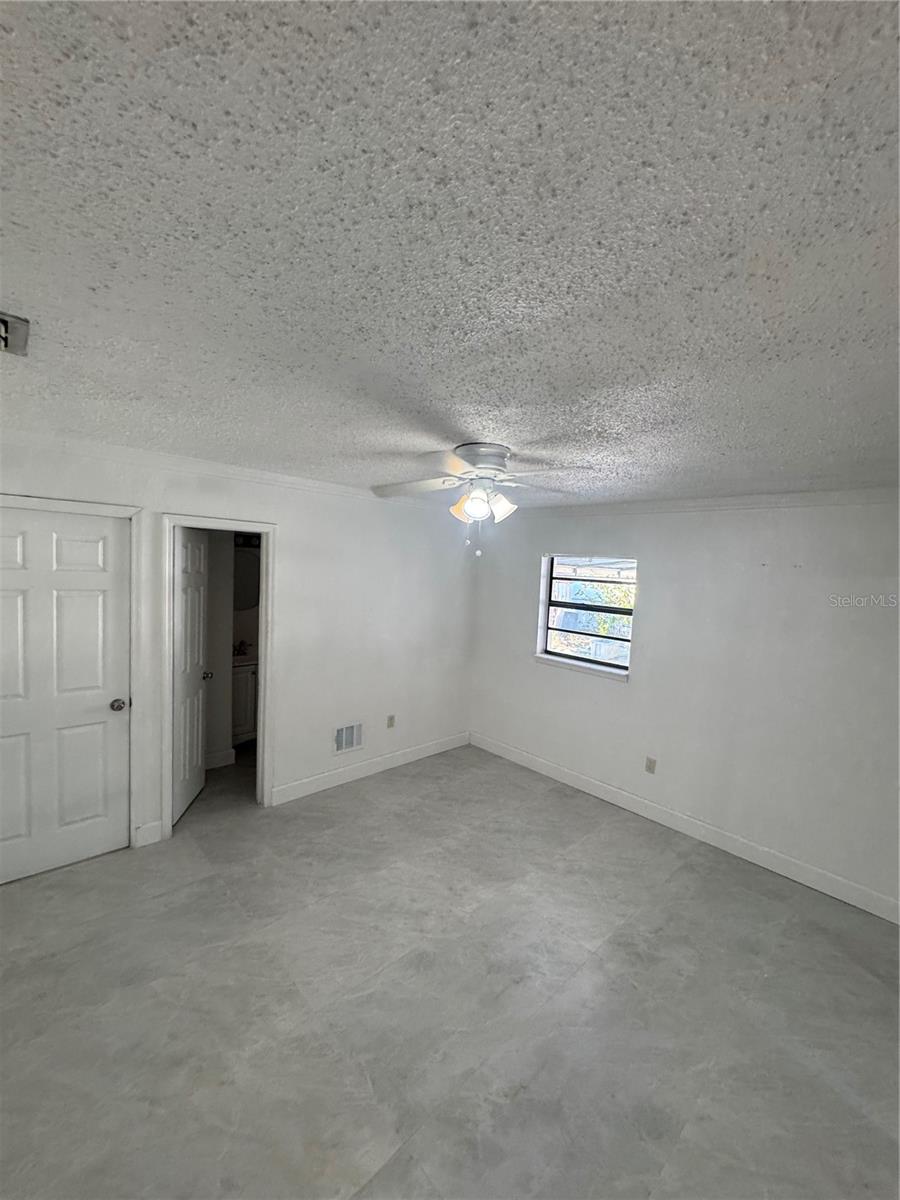 HOLLIDAY VILLAGE SEC 1 - Residential