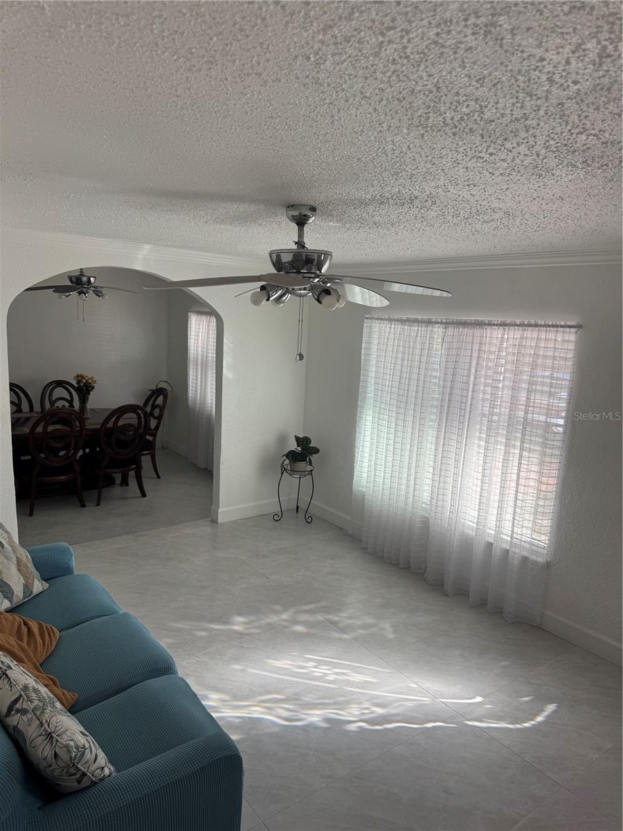 7503 W ELLICOTT STREET