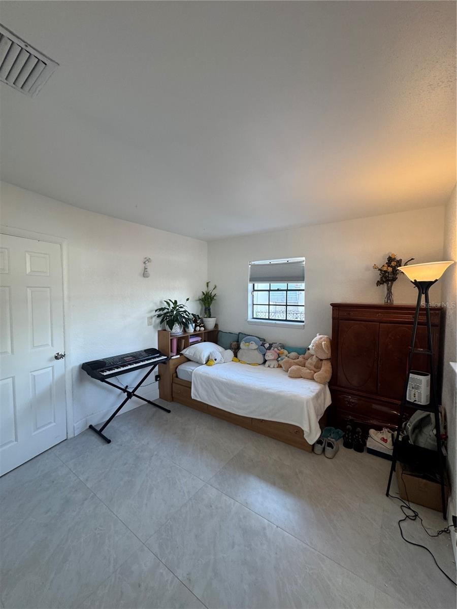 HOLLIDAY VILLAGE SEC 1 - Residential