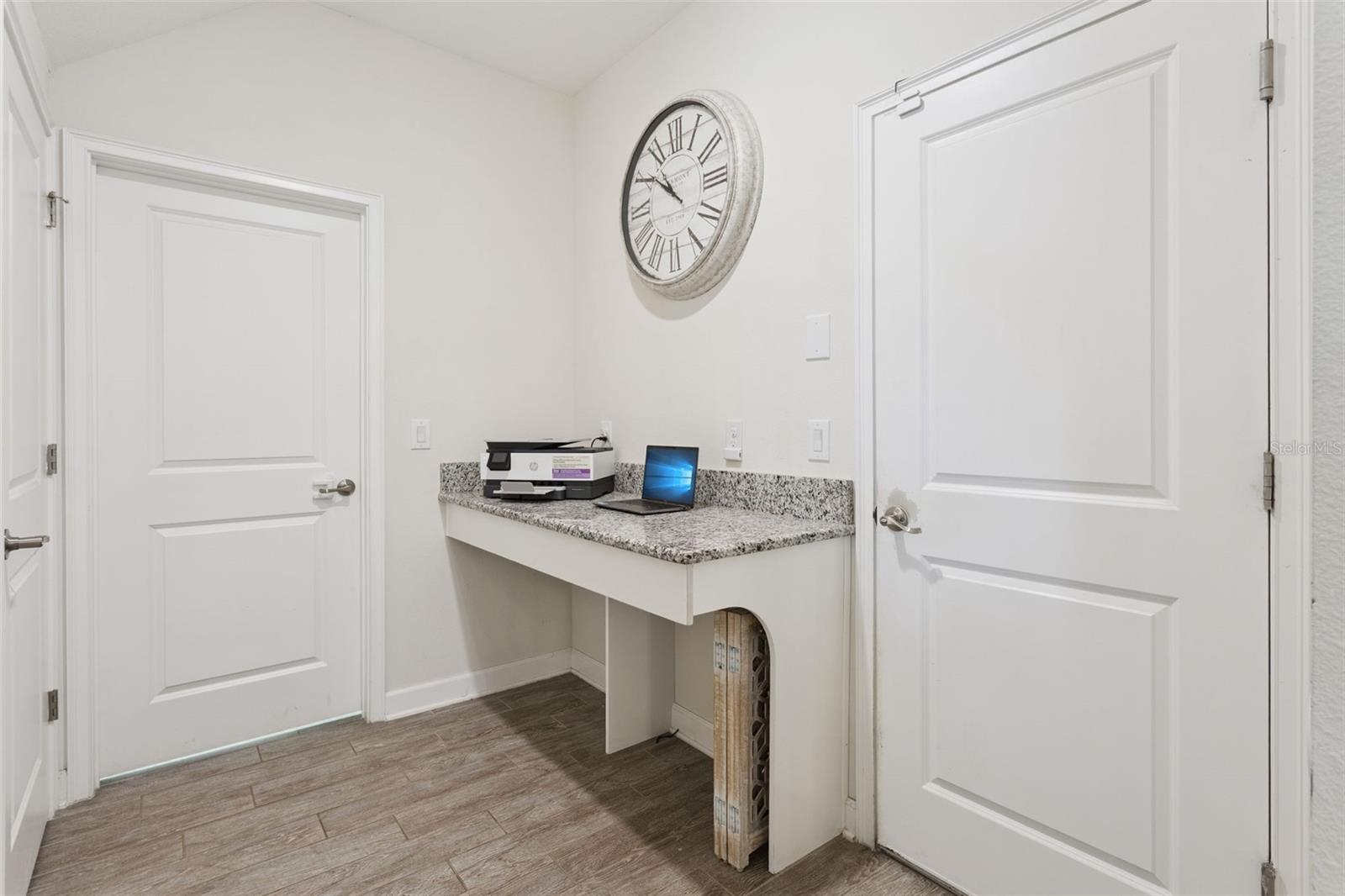 STONEYBROOK HILLS UN #2 - Residential