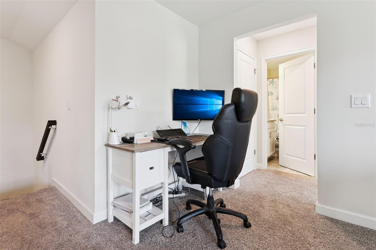 STONEYBROOK HILLS UN #2 - Residential