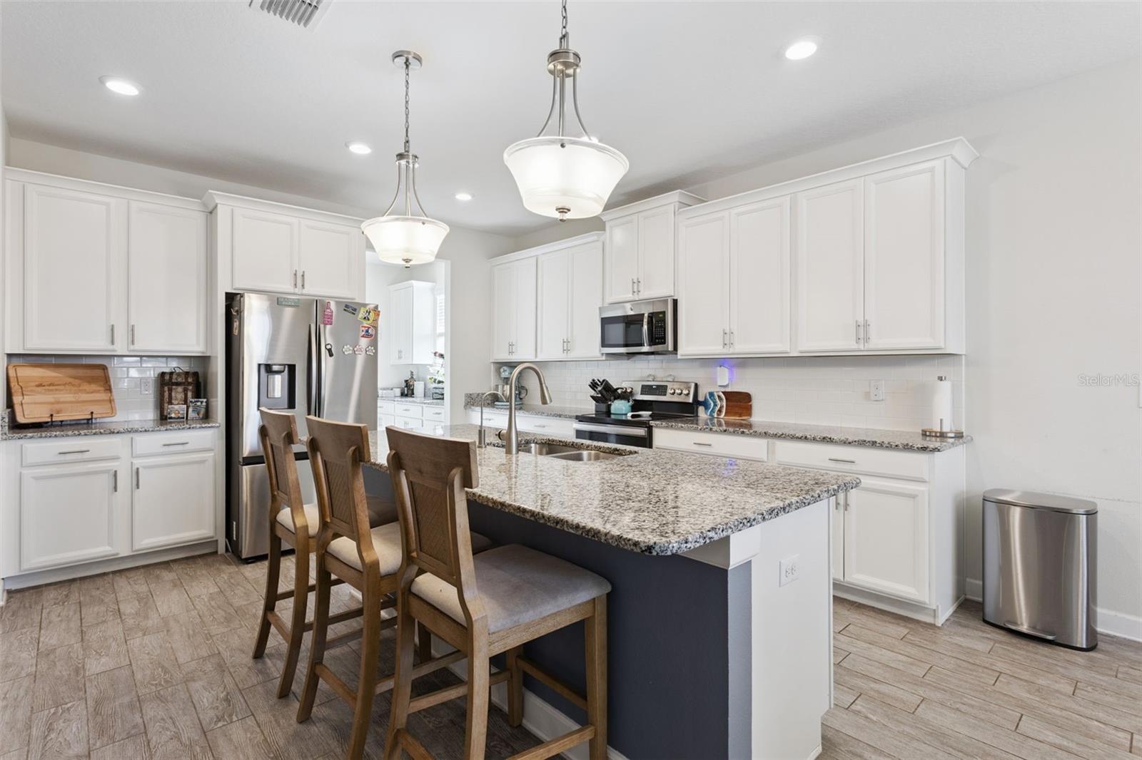 STONEYBROOK HILLS UN #2 - Residential