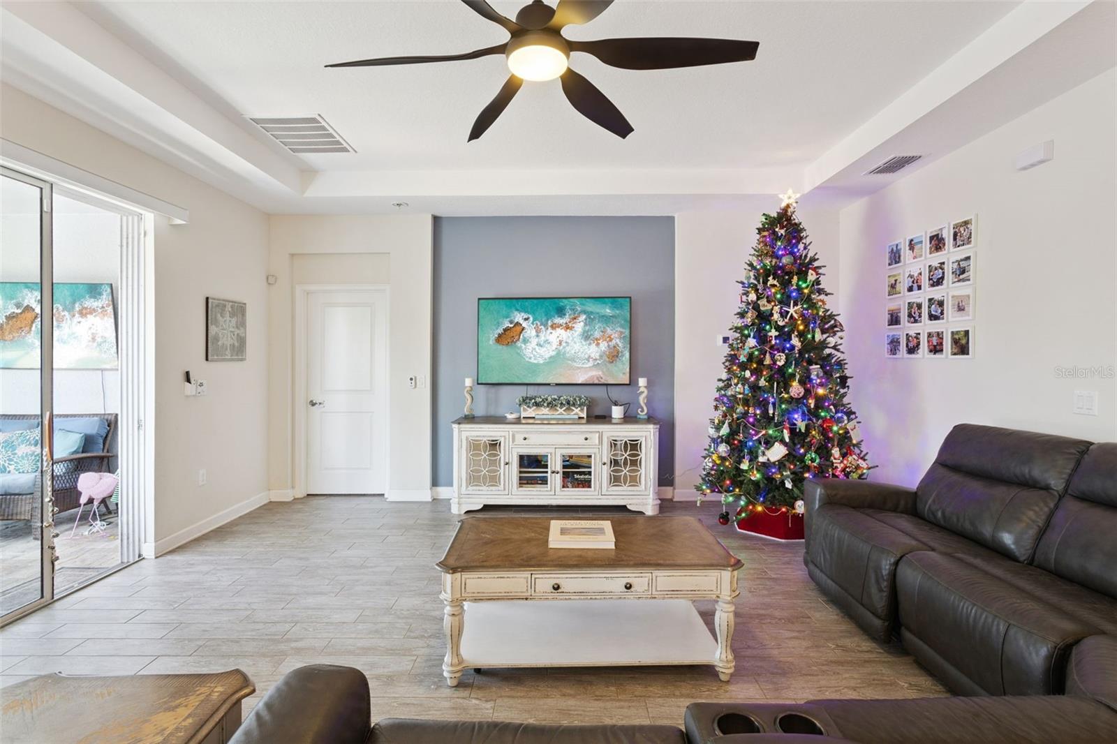 STONEYBROOK HILLS UN #2 - Residential