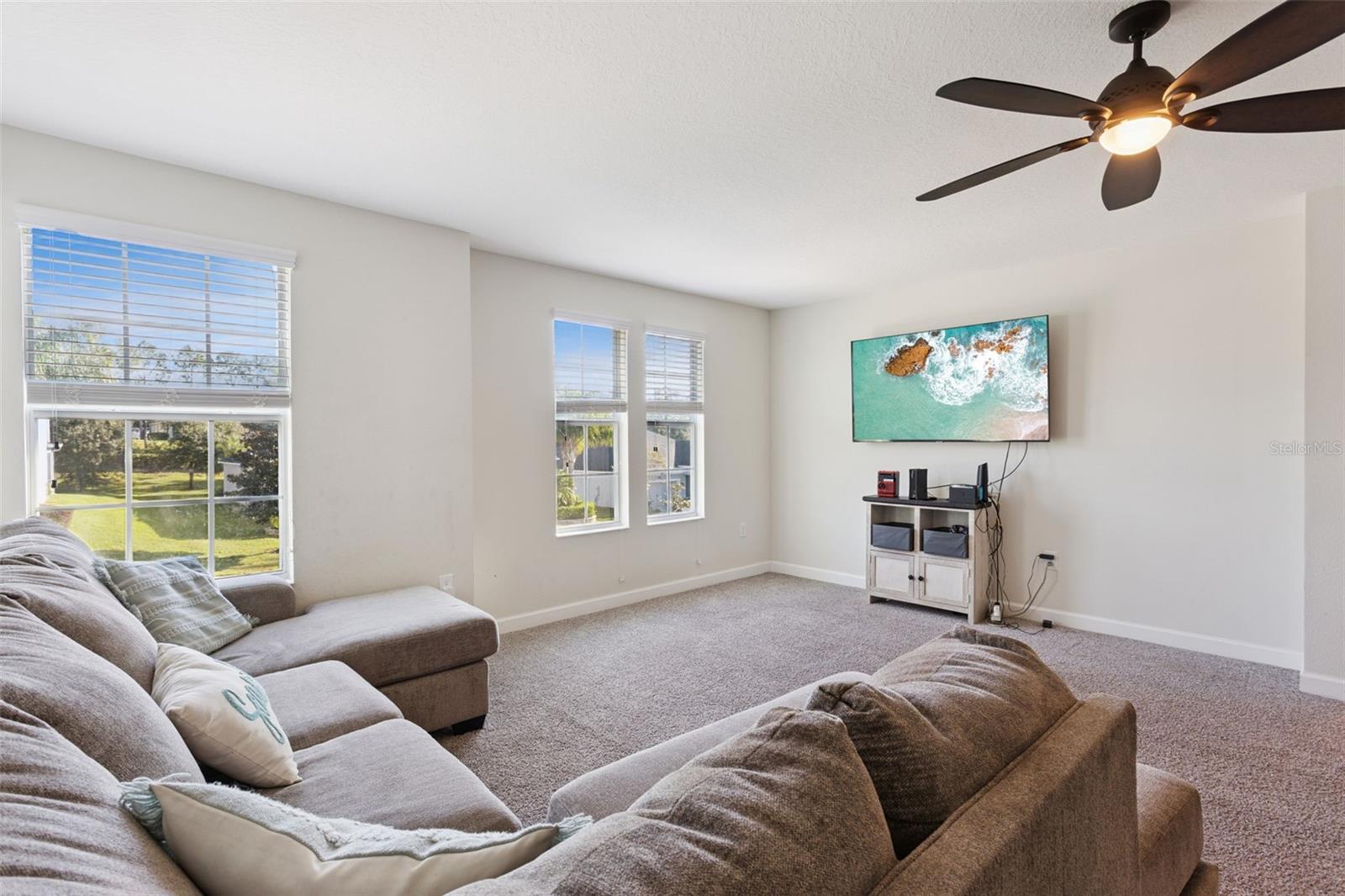 STONEYBROOK HILLS UN #2 - Residential