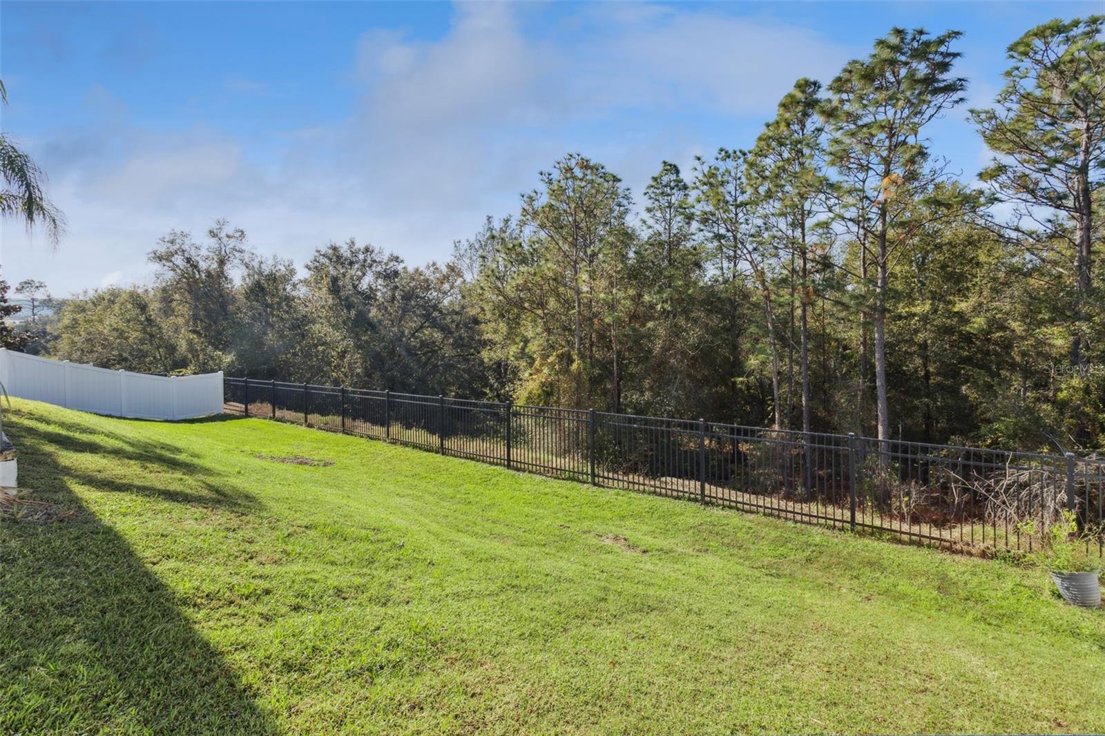 STONEYBROOK HILLS UN #2 - Residential