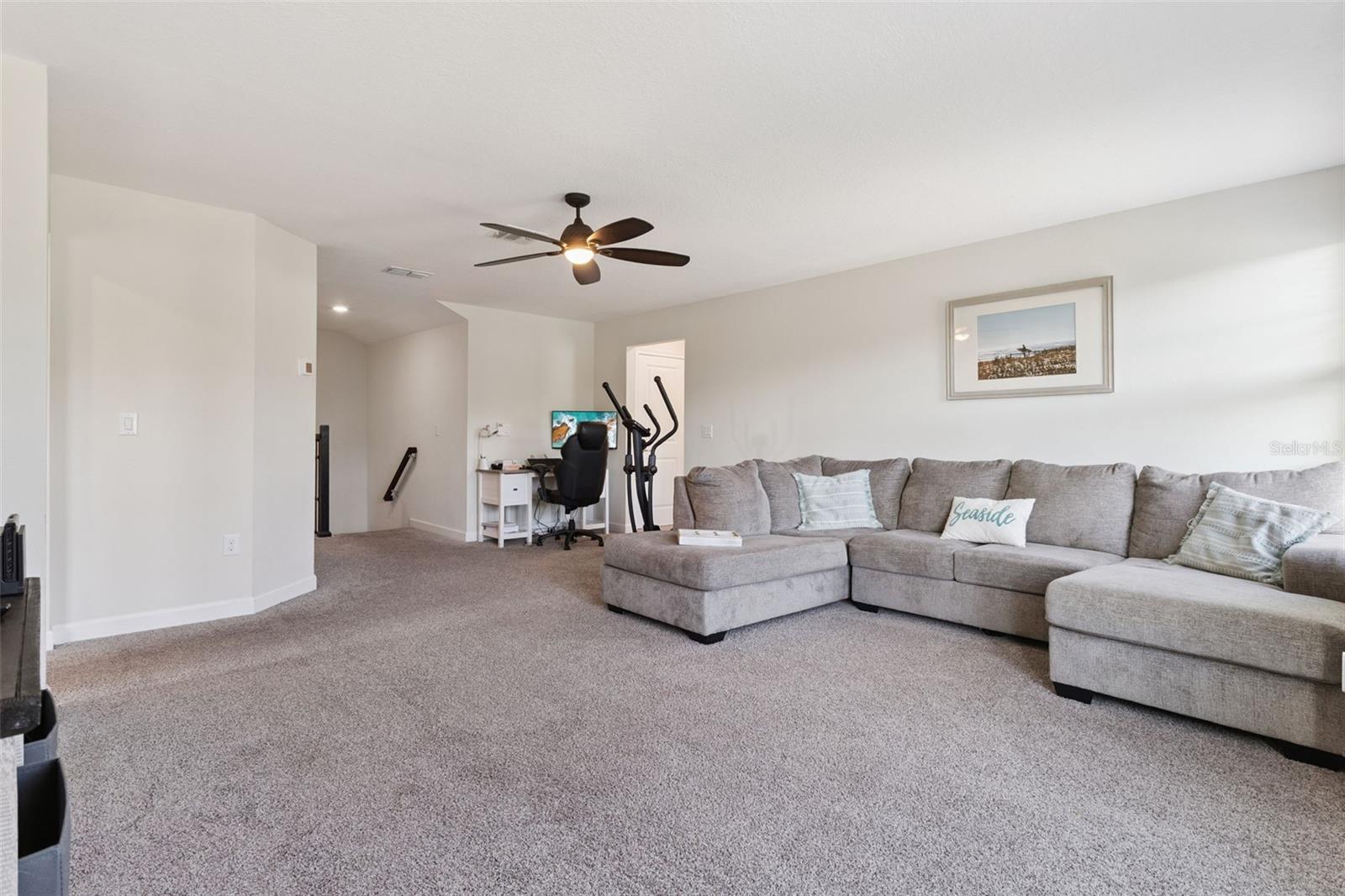 STONEYBROOK HILLS UN #2 - Residential