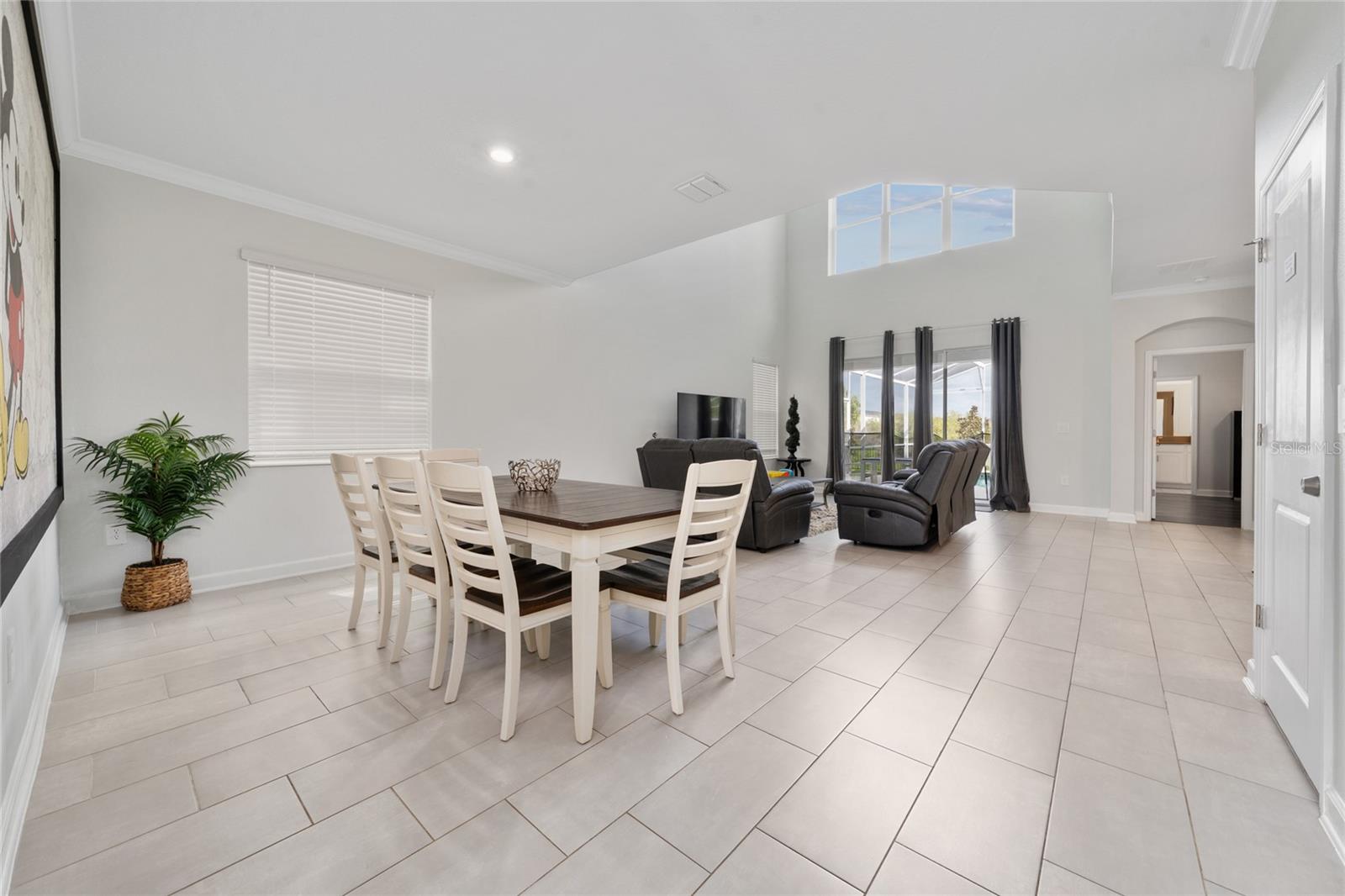 FOX NORTH - Residential Lease