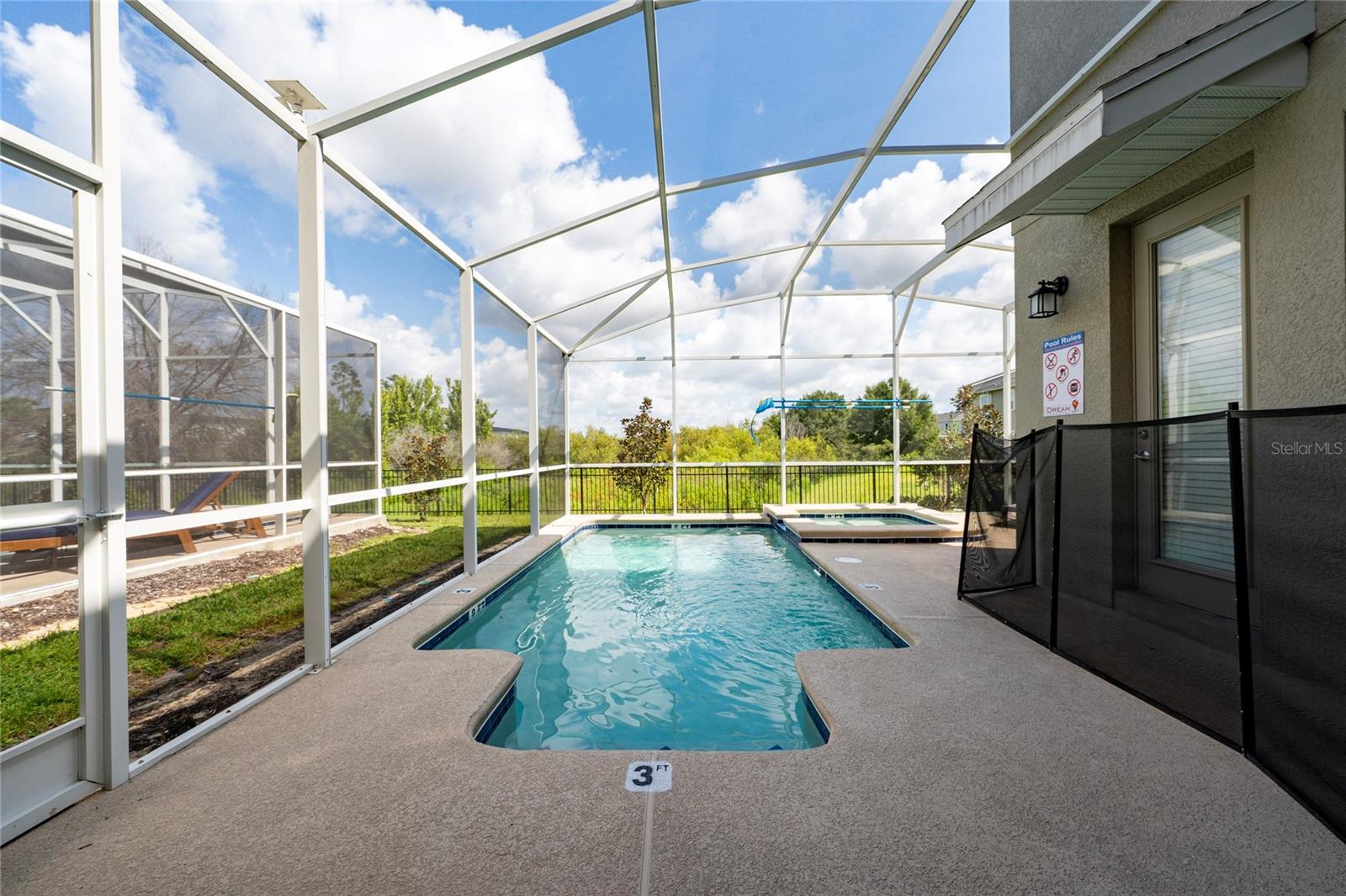 FOX NORTH - Residential Lease