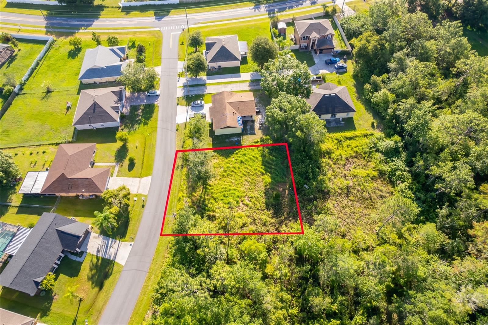 Great Location to Built Your New Home! Front Lot location with water and electricity availiable. Design and blueprints for the new home availiable on request.