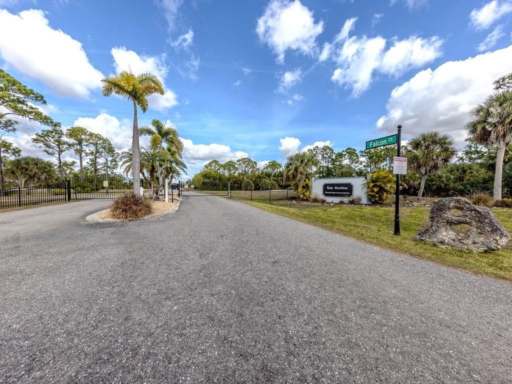 Photo of 9008 Falcon Court, Venice, FL 34293 (MLS # N6142160)