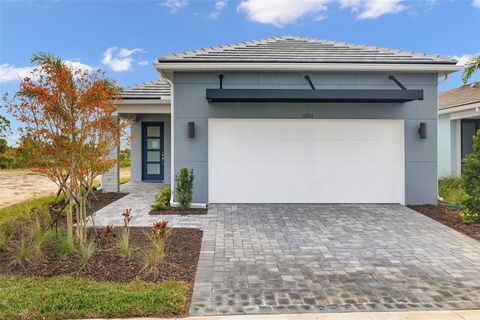 11211 LIVEWELL COURT VENICE FL 34293
