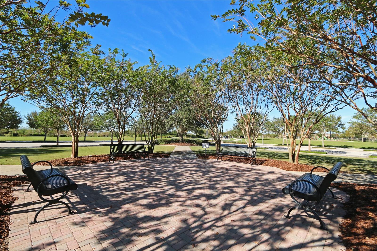 SIGNATURE LAKES, INDEPENDENCE - Residential