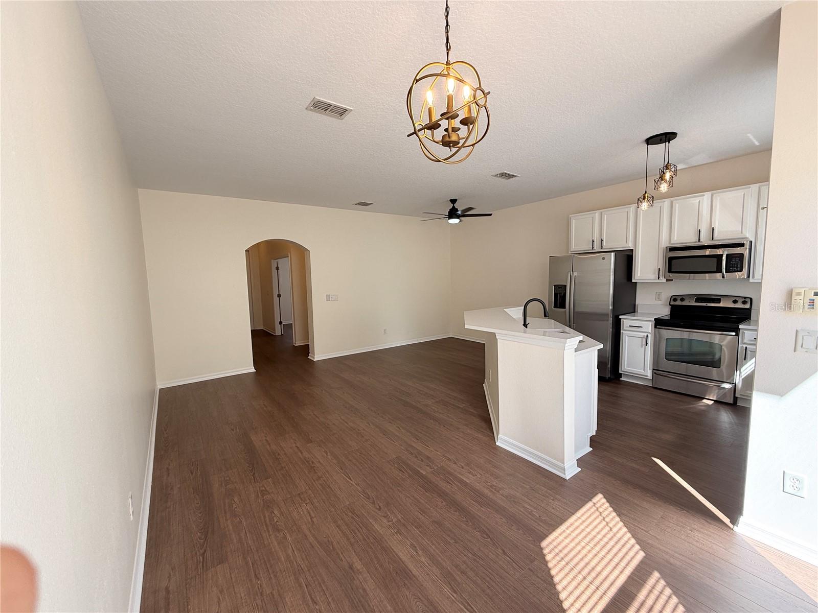 SIGNATURE LAKES, INDEPENDENCE - Residential
