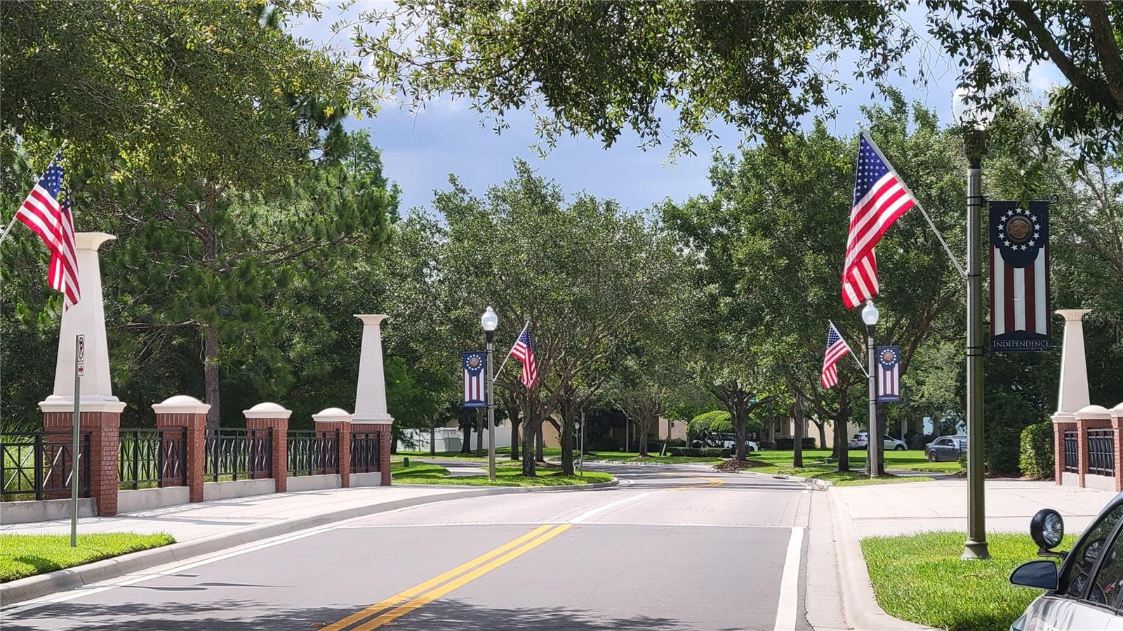 SIGNATURE LAKES, INDEPENDENCE - Residential