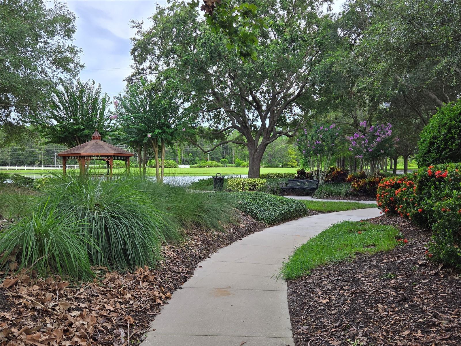 SIGNATURE LAKES, INDEPENDENCE - Residential