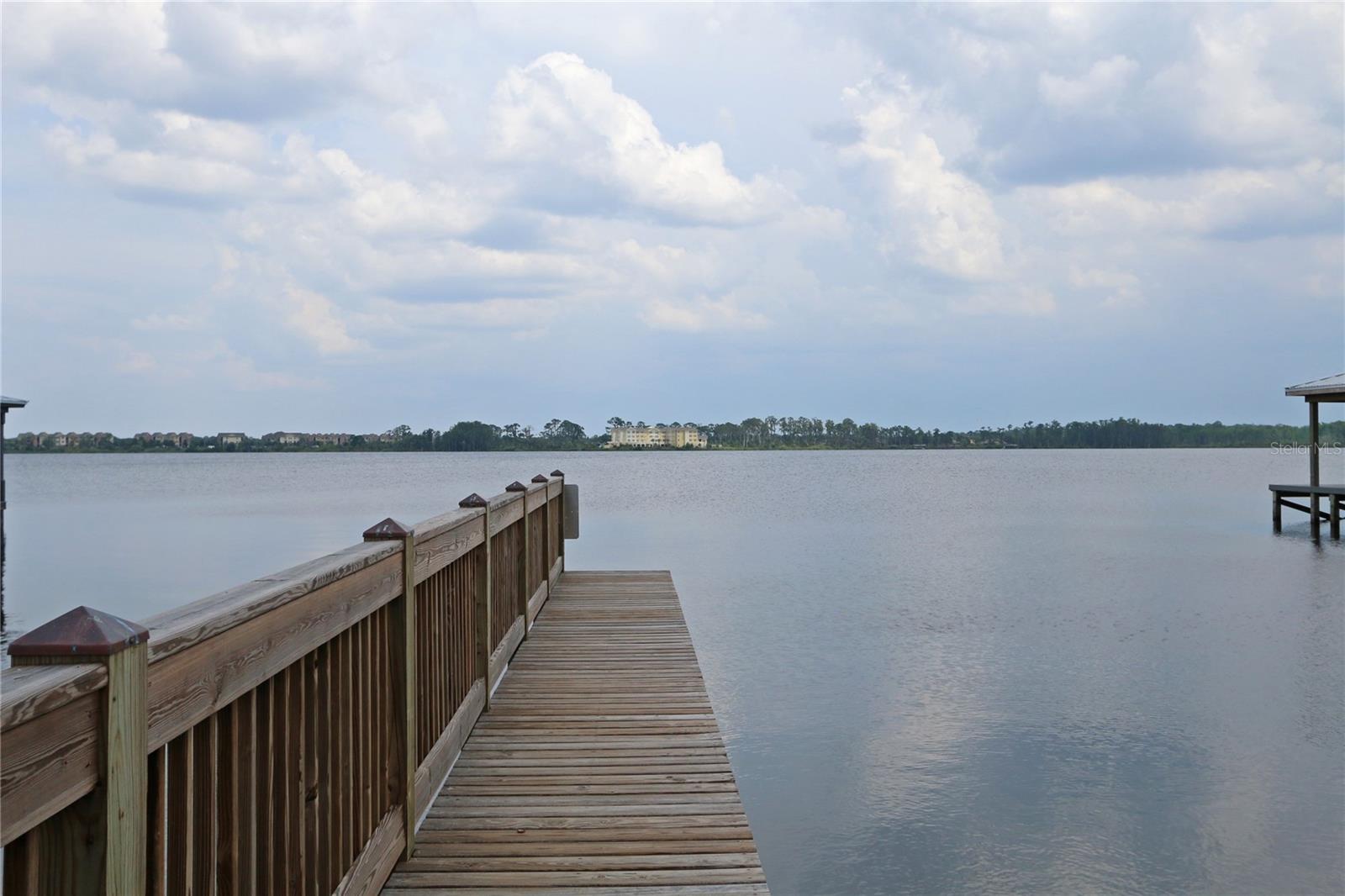 SIGNATURE LAKES, INDEPENDENCE - Residential