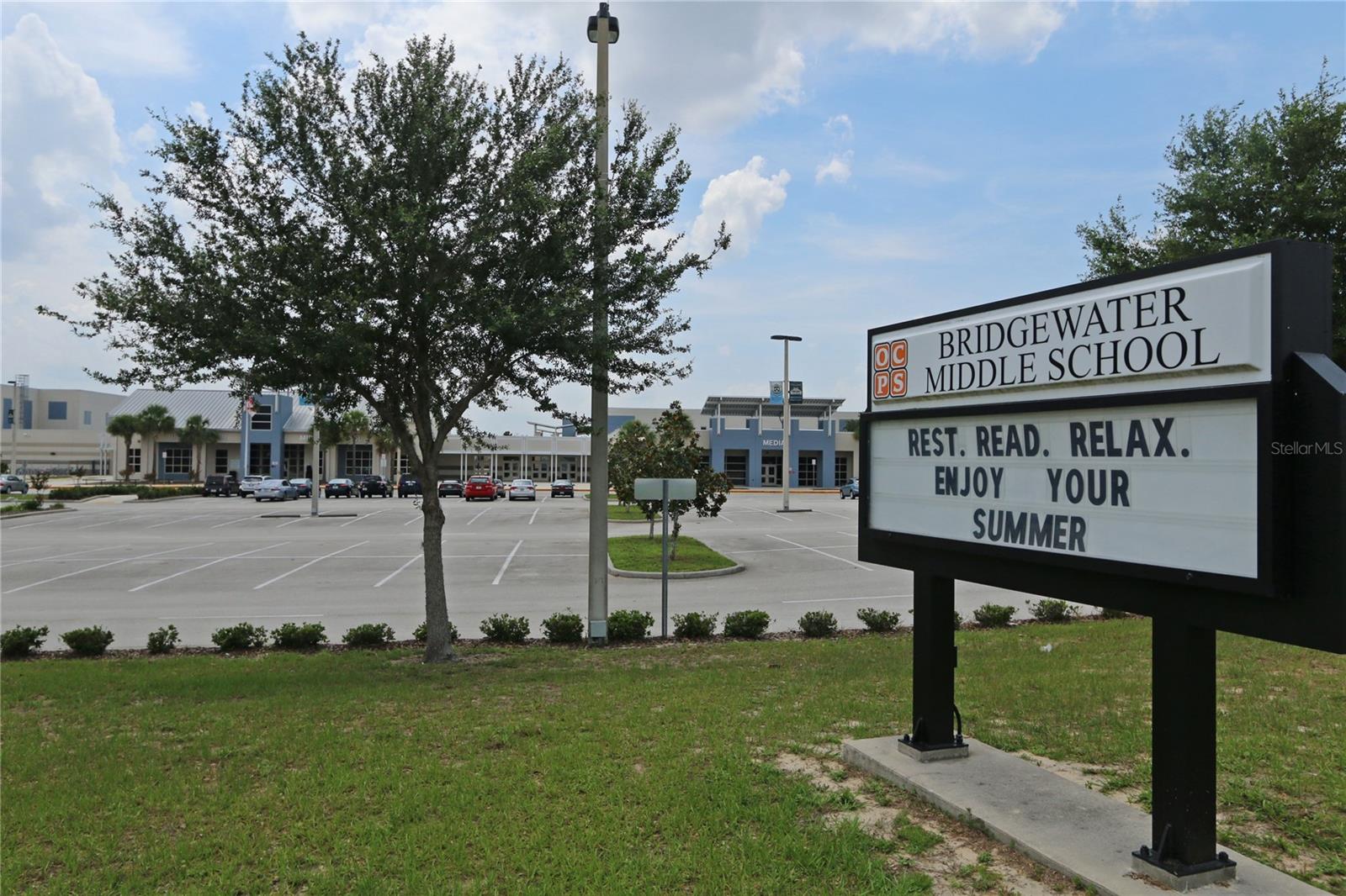 SIGNATURE LAKES, INDEPENDENCE - Residential