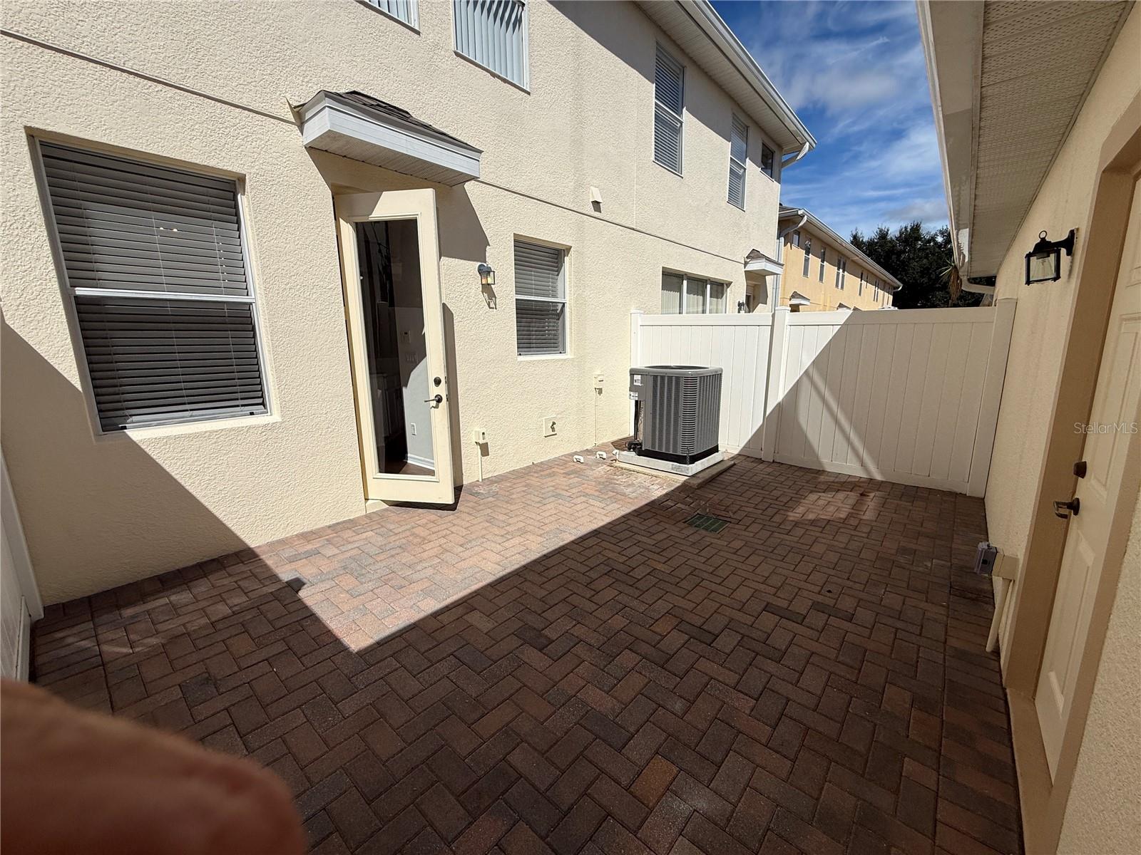 SIGNATURE LAKES, INDEPENDENCE - Residential