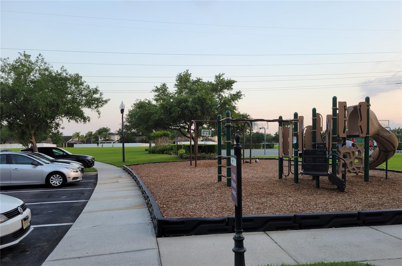 SIGNATURE LAKES, INDEPENDENCE - Residential