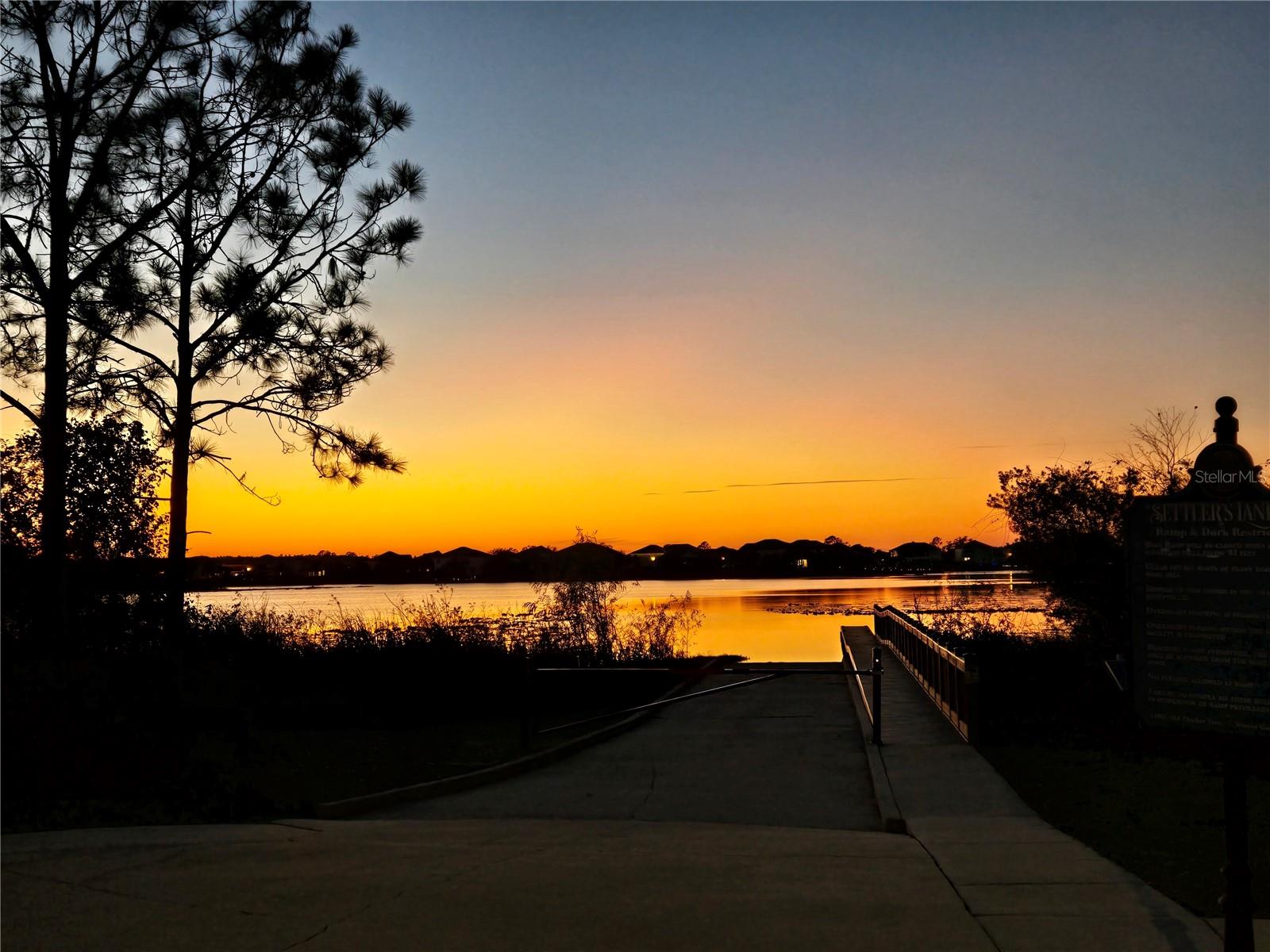 SIGNATURE LAKES, INDEPENDENCE - Residential