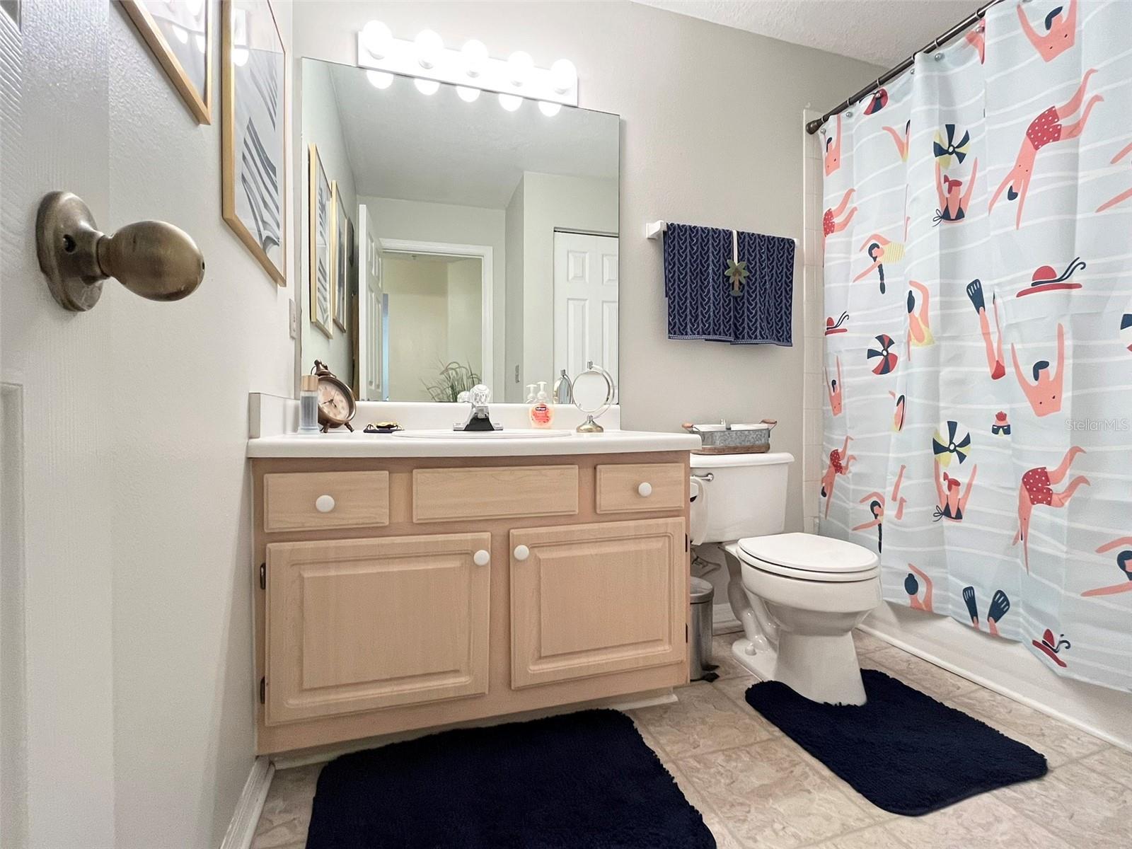 VILLAS AT LAKESIDE A CONDO - Residential Lease