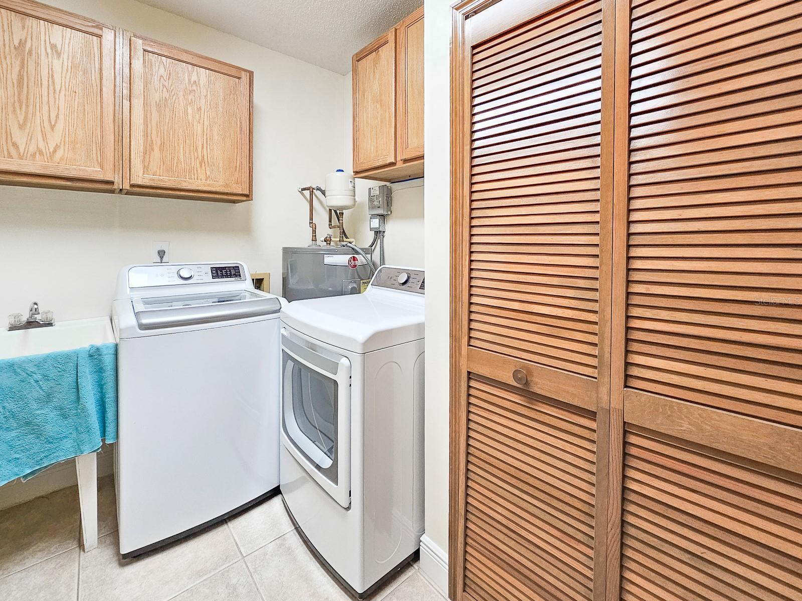 OCEAN LAKE VILLAS - Residential