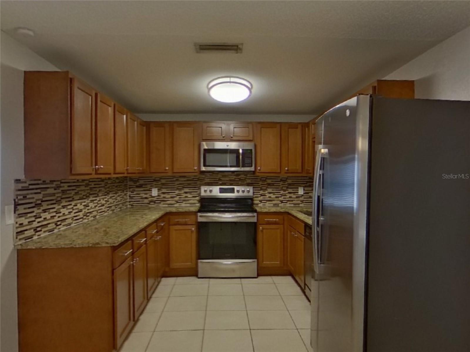 ORANGEWOOD HIGHLANDS - Residential Lease