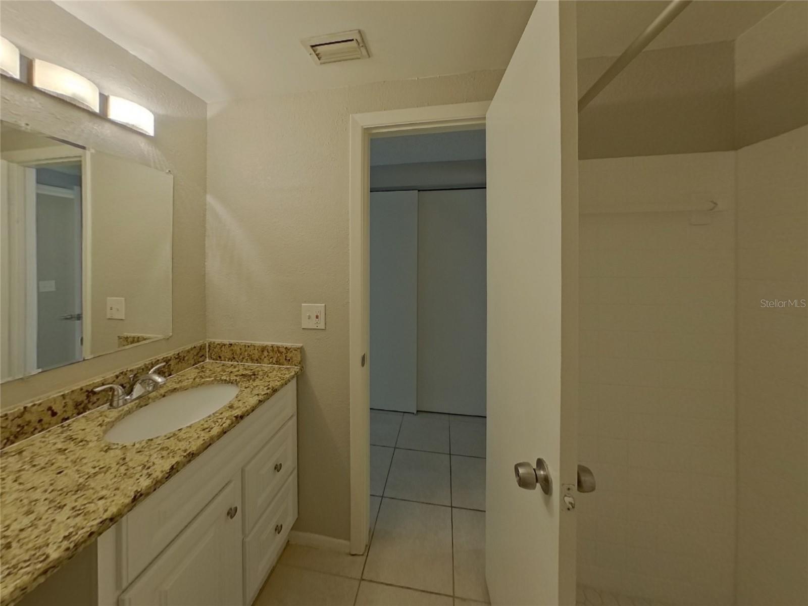 ORANGEWOOD HIGHLANDS - Residential Lease