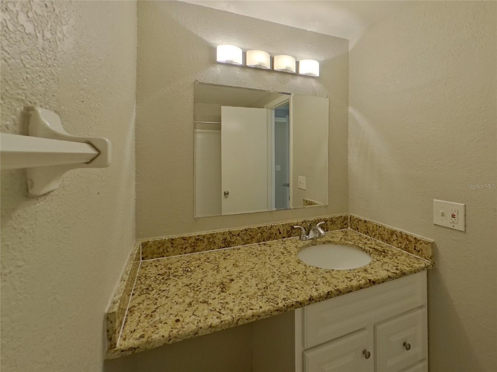ORANGEWOOD HIGHLANDS - Residential Lease
