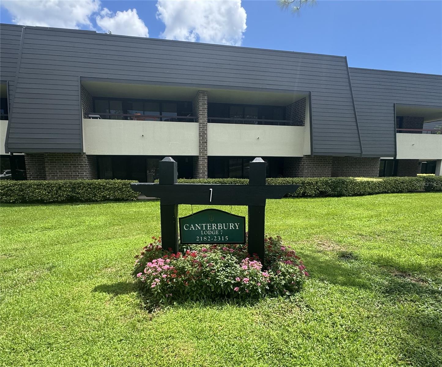 This tastefully decorated and furnished 1 bedroom, 1 1/2 bath condo available for a monthly rental is located in the WORLD CLASS INNISBROOK RESORT and GOLF CLUB; Home of the Valspar PGA Championship and famous Copperhead Golf Course. Located on the 2nd floor, no elevator. Balcony overlooking beautiful greenery while not directly on the fairway. Available for Valspar. Seasonal rates for Jan, Feb, March are $4800 with discount offered for multi month. Off Season rate is $2200-$2300. Fully stocked, Laundry center is down the hall. Regrigerator, Dishwasher, Microwave. Innisbrook Resort and Golf Club is situated on 900 wooded acres of rolling hills and 70 acres of lakes. Located just 25 minutes from Tampa International Airport. Additionally, Innisbrook features 72 holes of championship golf, the Innisbrook Golf Institute and 4 restaurants and 3 bars…including the new Fairways Coffee and Wine Bar featuring Starbucks coffee. Tenants may utilize the Salamander Spa, Pool & Fitness Center, restaurants and bars (other amenities are available for a fee). Charming Dunedin, Tarpon Springs, every and all retail establishment and gorgeous Gulf Beaches are just a short drive. Included in the condo - Cable, Internet, Water, Sewer and Laundry. Canterbury Lodge Unit #2256.