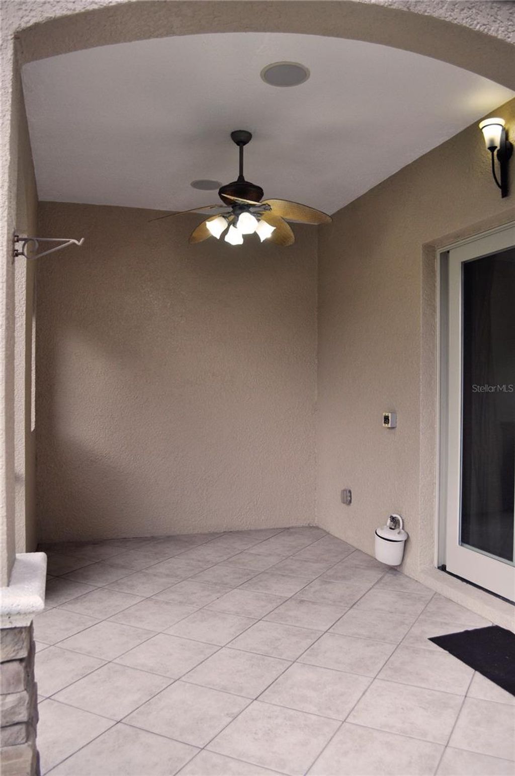 Photo of 644 Saxony Boulevard, St Petersburg, FL 33716 (MLS # TB8492103)