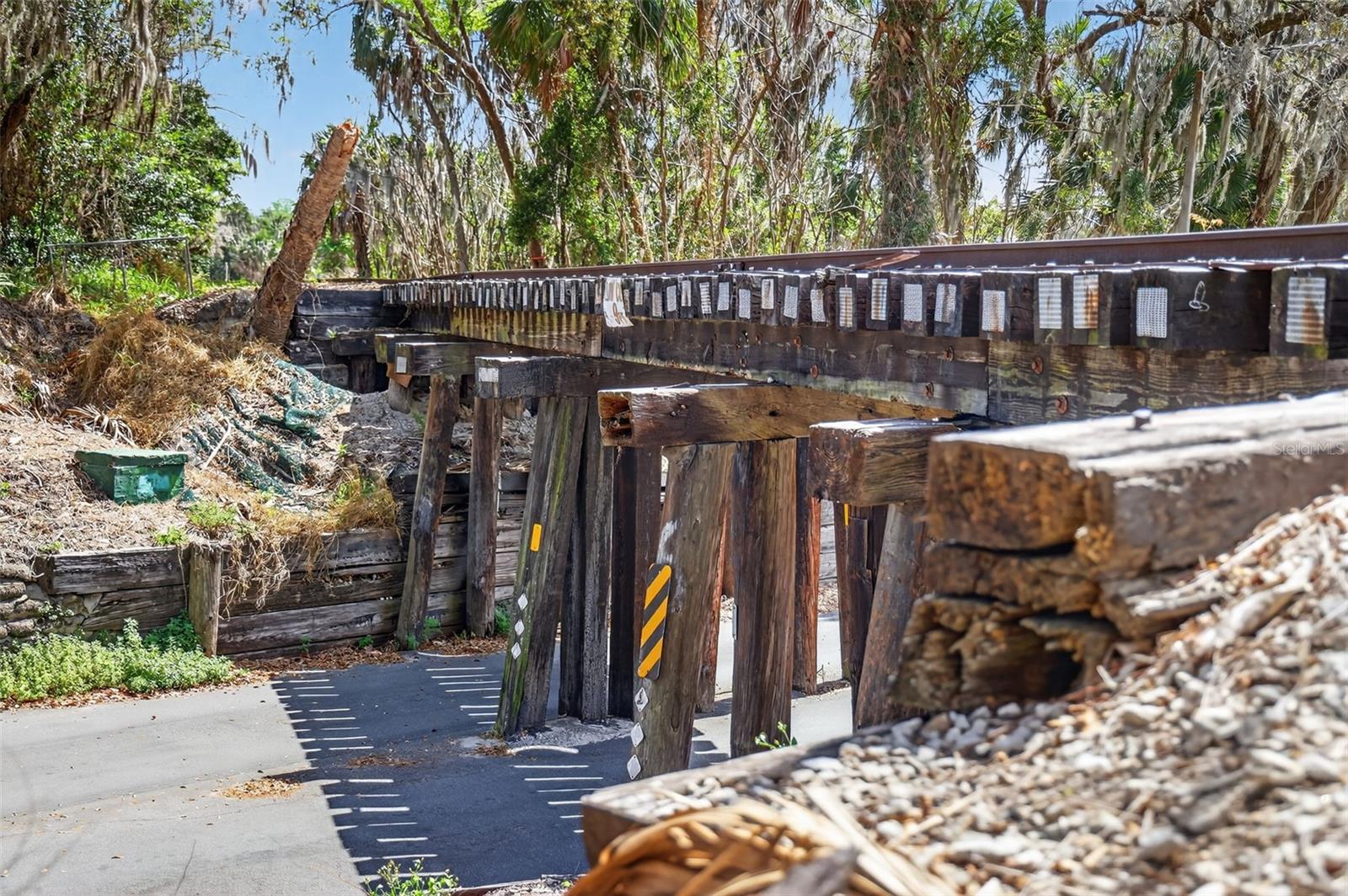 MOUNT DORA HIGHLANDS MOUNT DORA - Residential