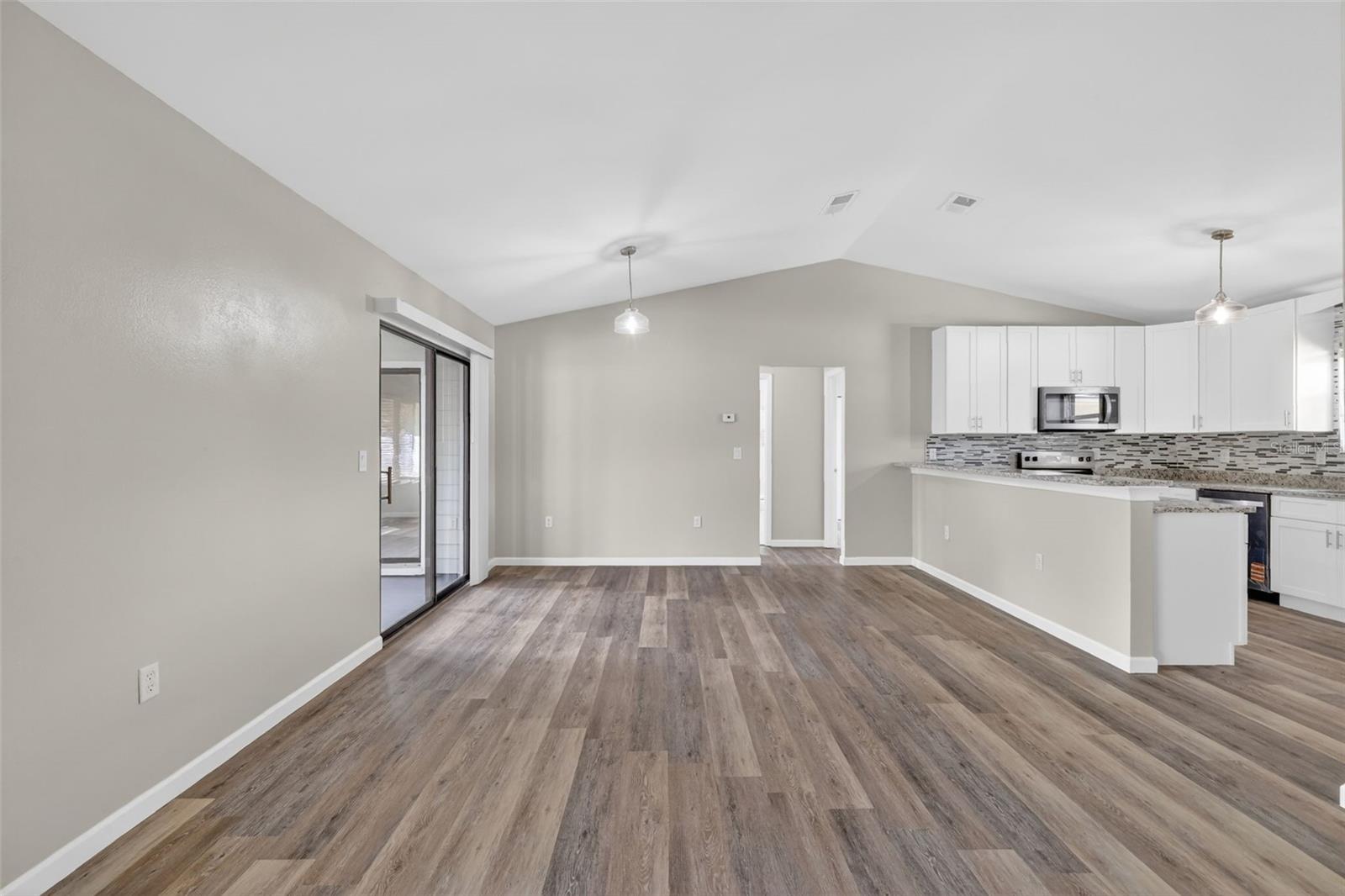 MOUNT DORA HIGHLANDS MOUNT DORA - Residential